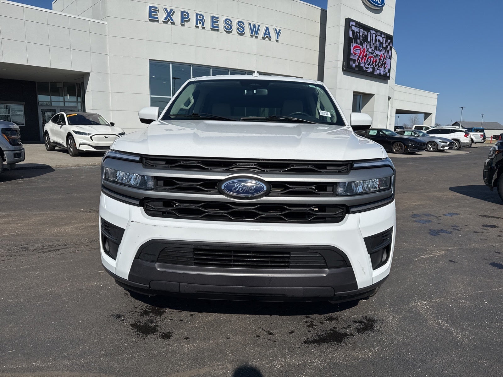 2024 Ford Expedition Max XLT