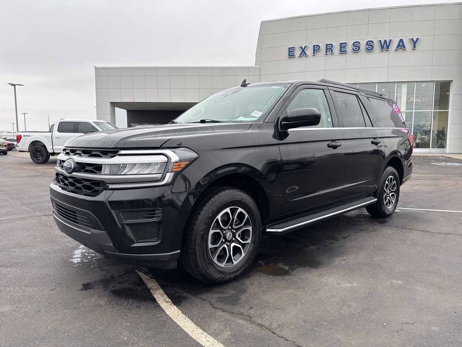 2023 Ford Expedition Max XLT