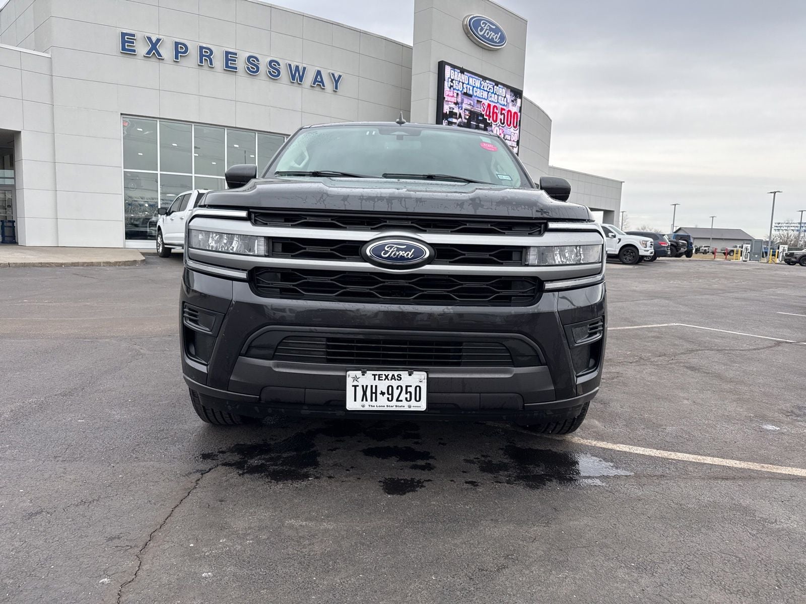 2024 Ford Expedition Max XLT