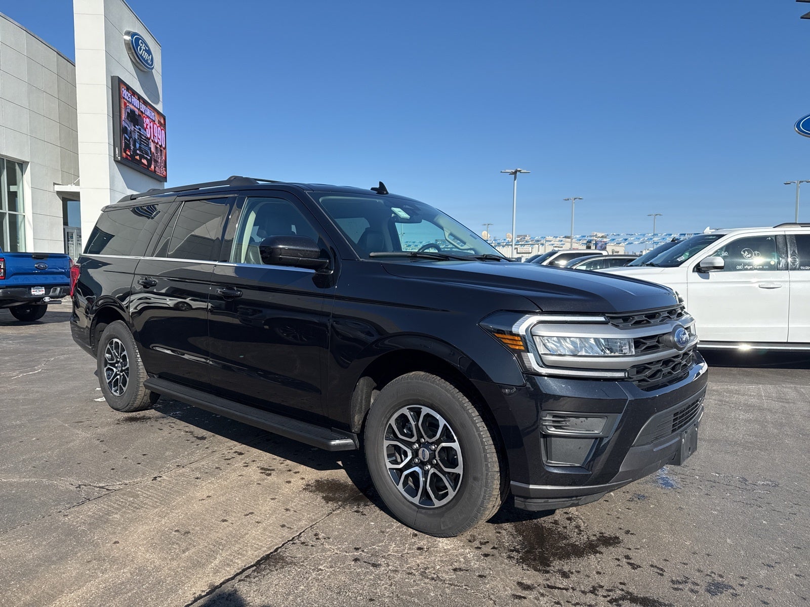 2024 Ford Expedition Max XLT