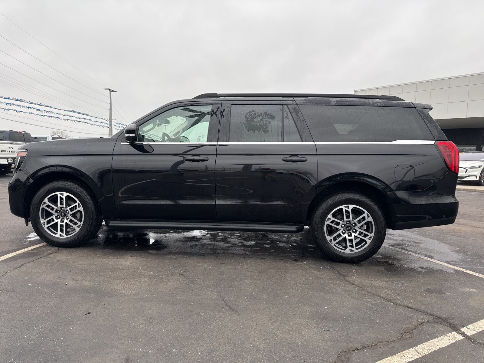 2025 Ford Expedition Max Active