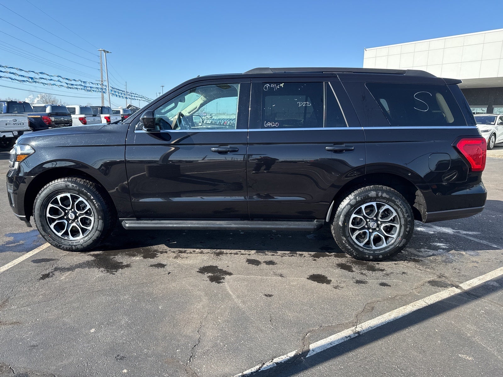 2024 Ford Expedition XLT