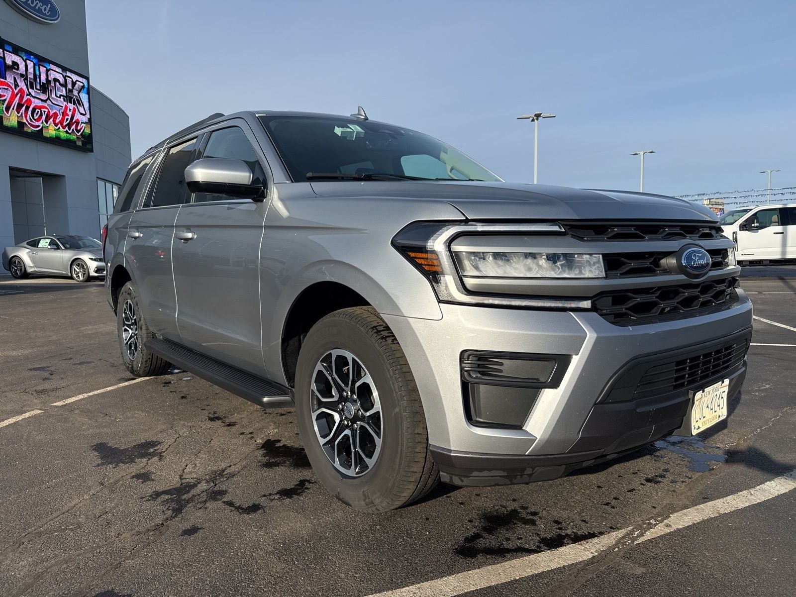 2024 Ford Expedition XLT