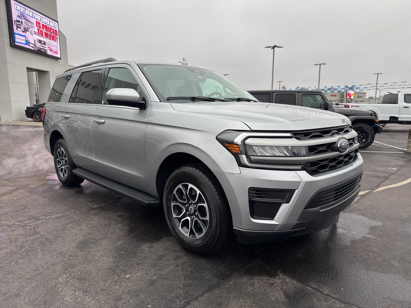 2024 Ford Expedition XLT