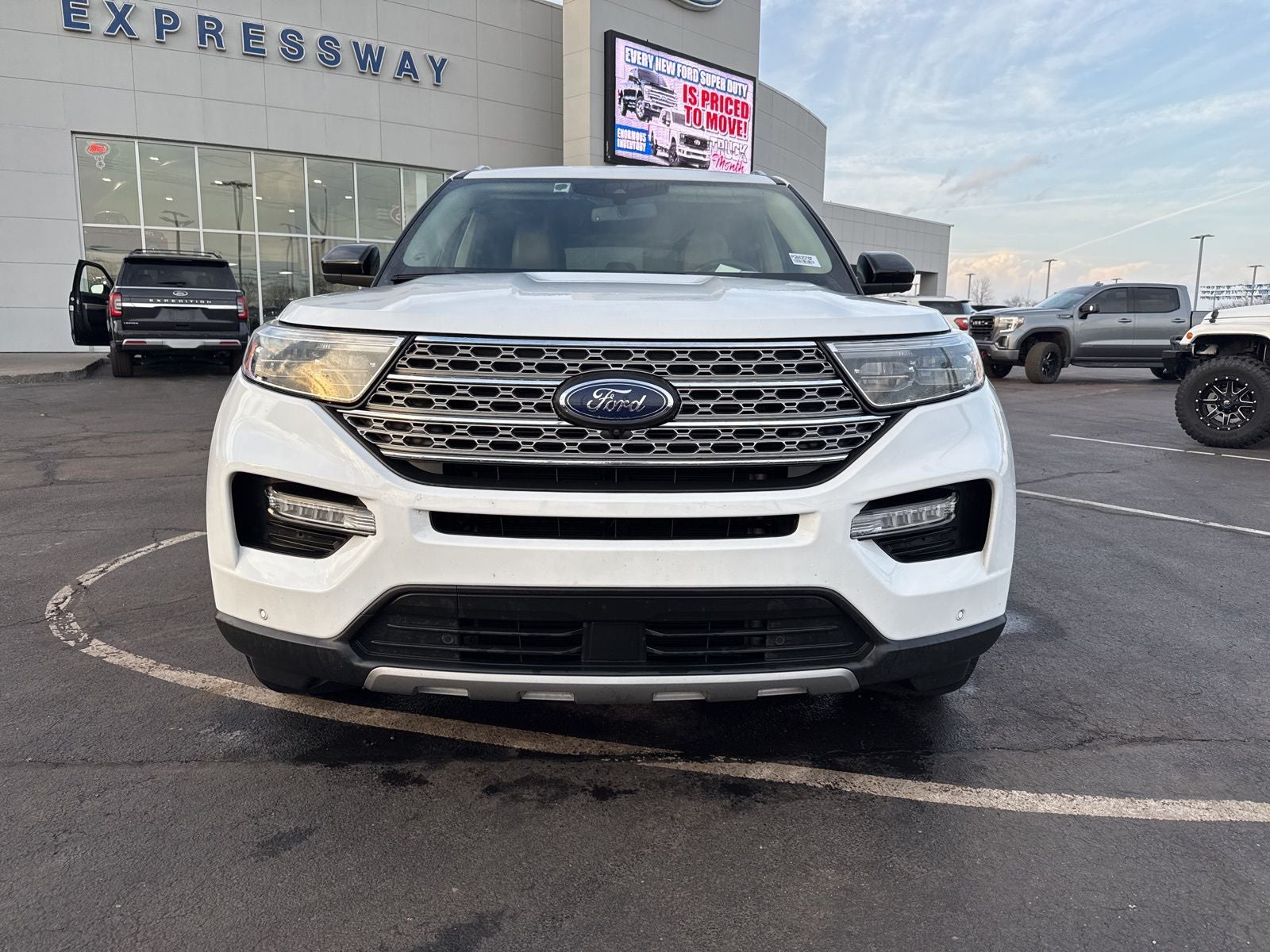 2023 Ford Explorer Limited
