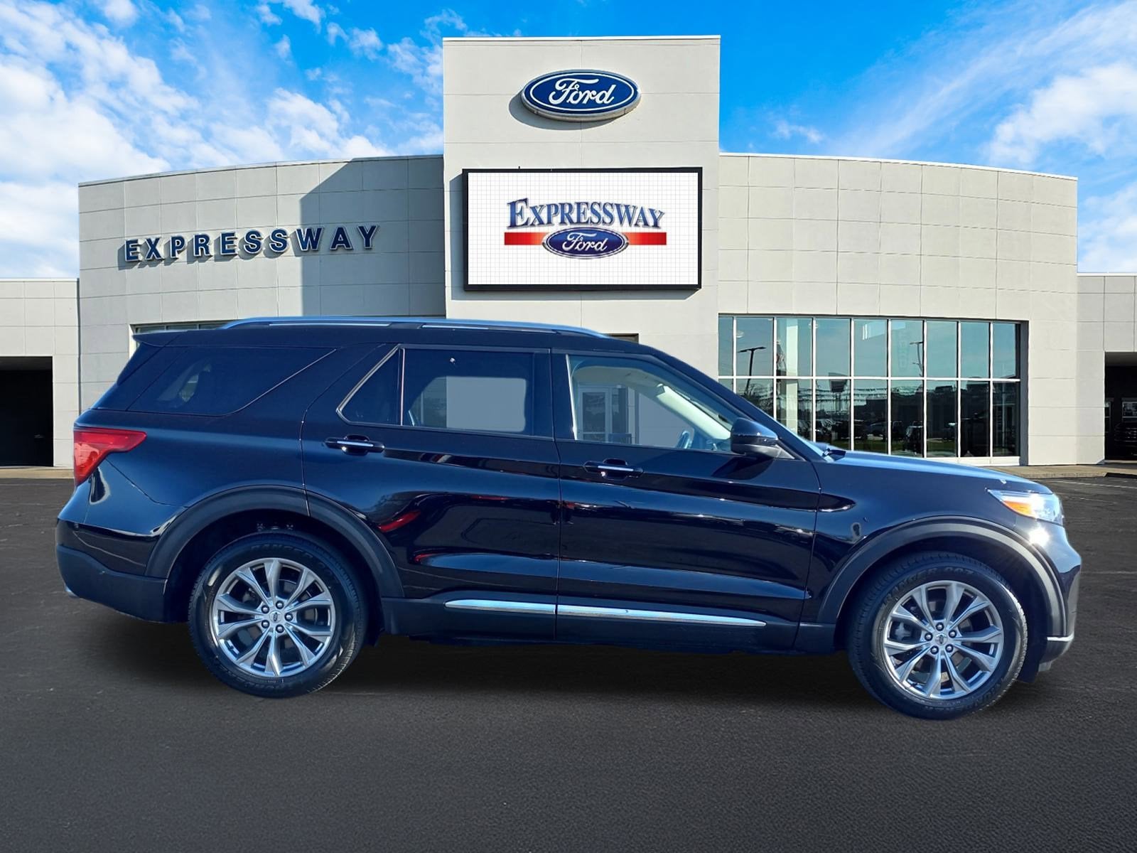 2023 Ford Explorer Limited