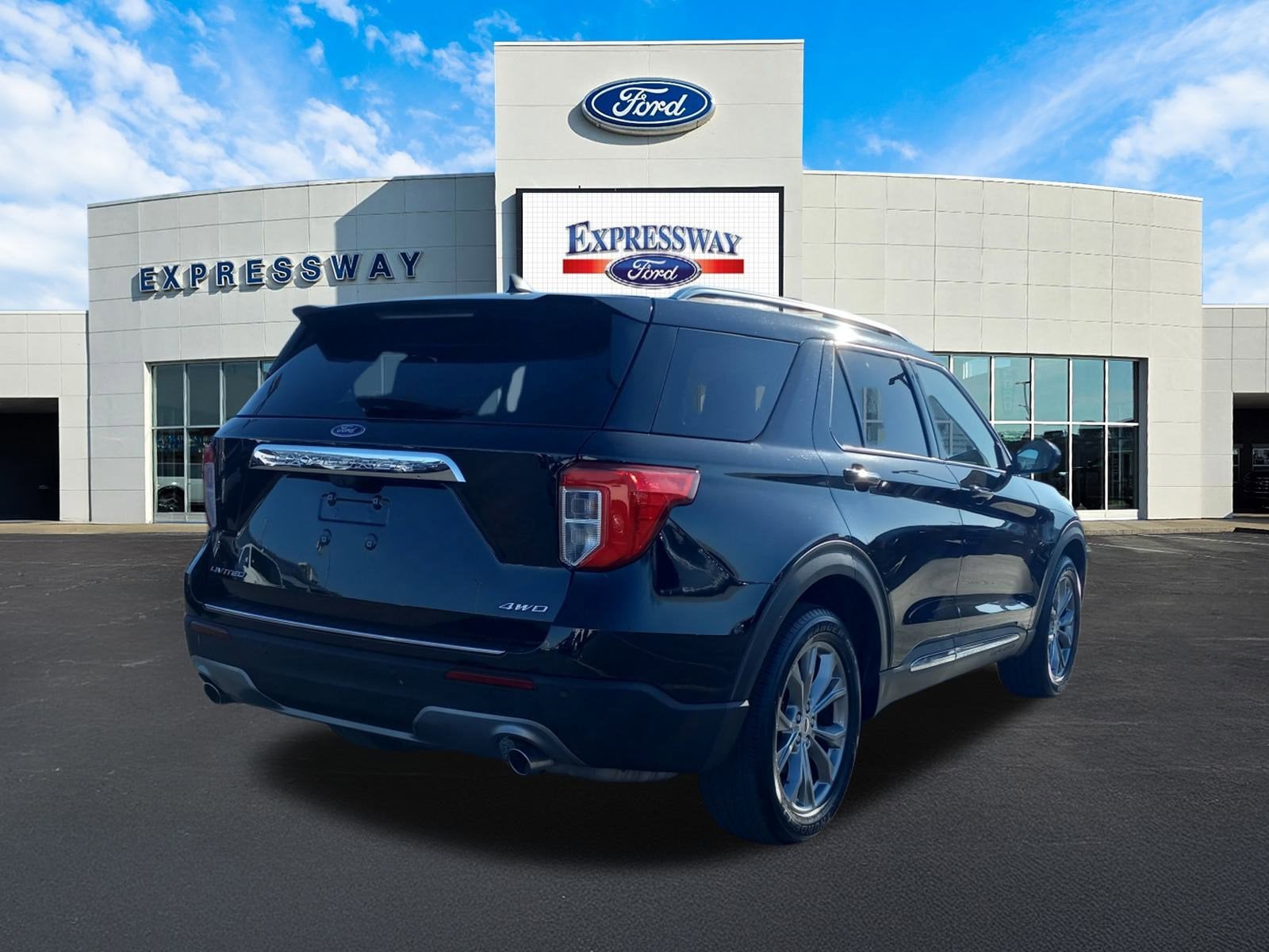 2023 Ford Explorer Limited