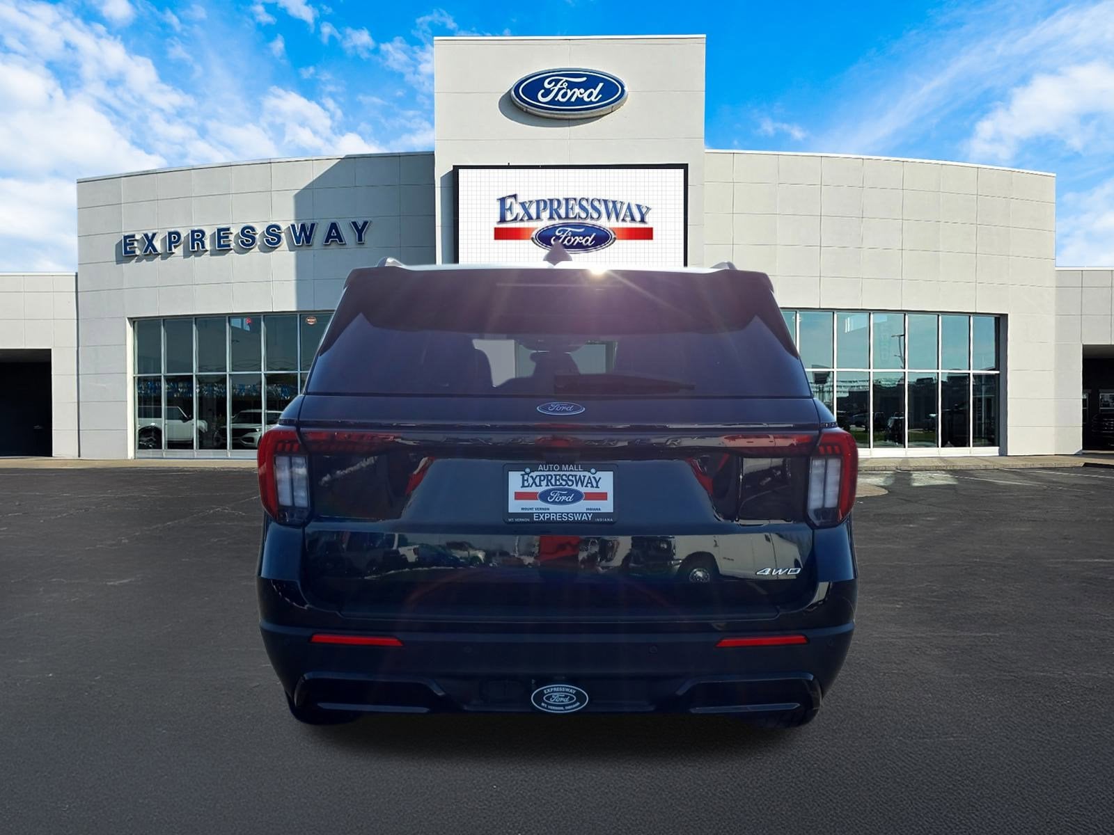 2025 Ford Explorer ST-Line