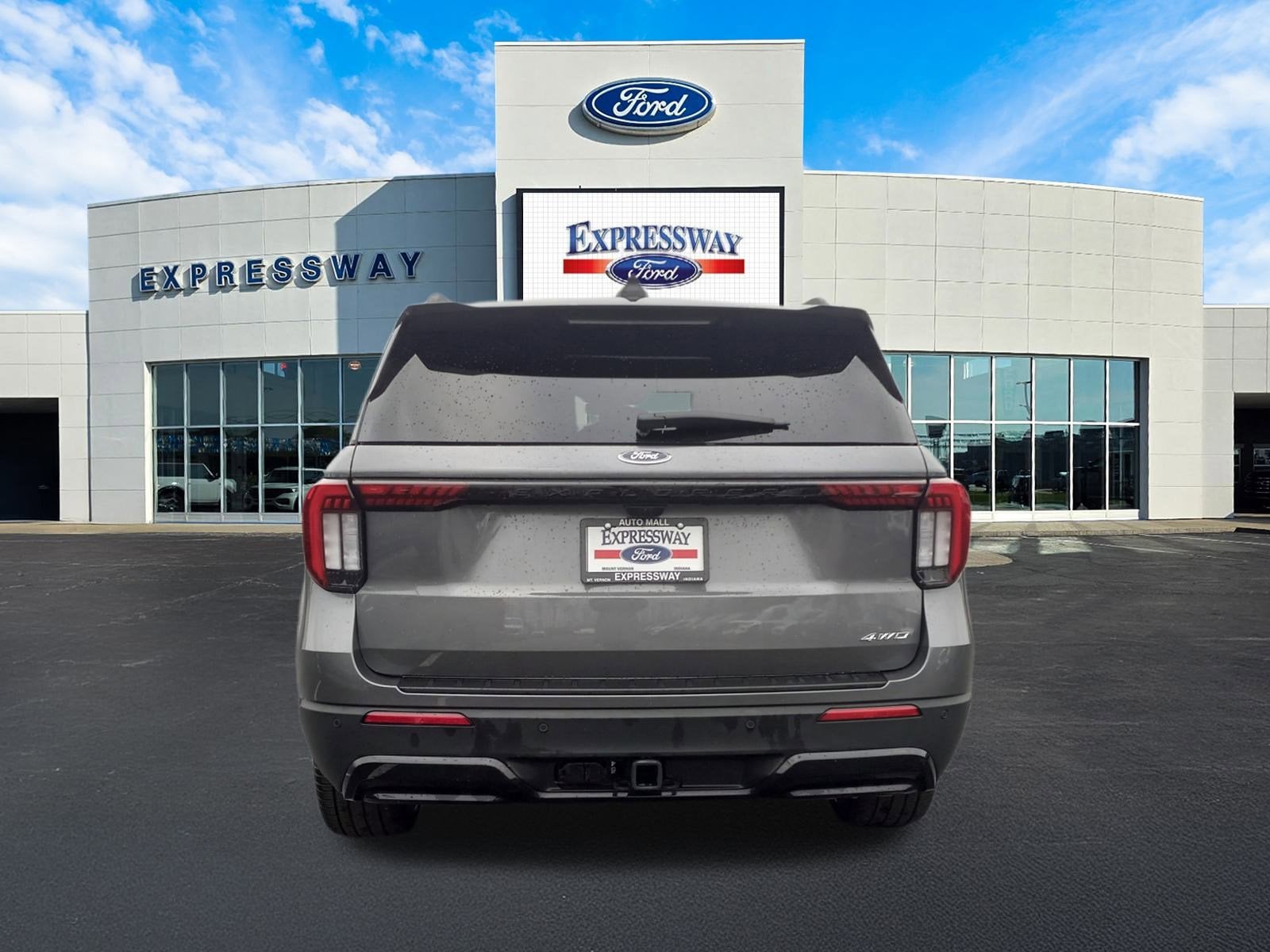 2025 Ford Explorer ST-Line