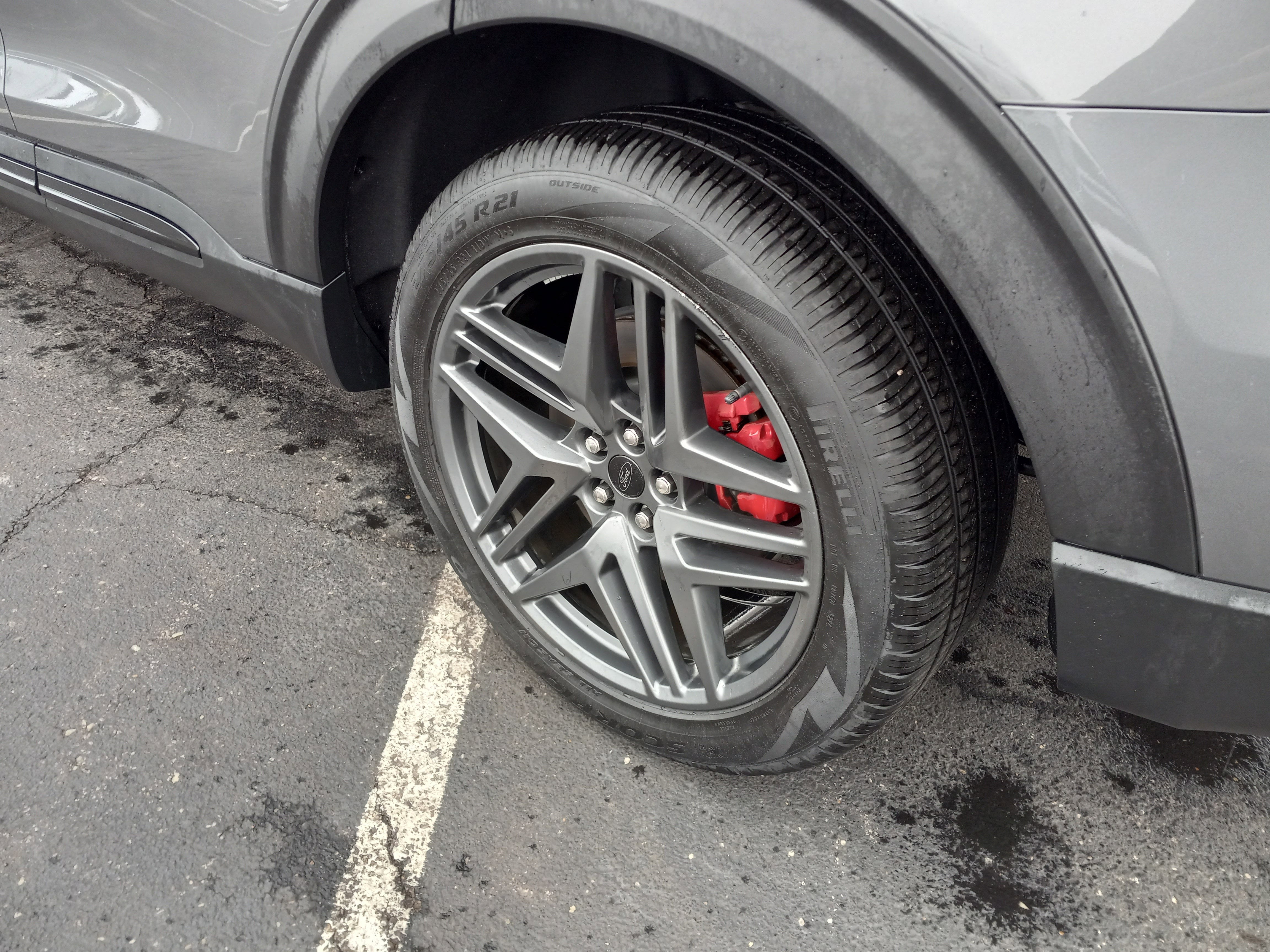 2025 Ford Explorer ST-Line