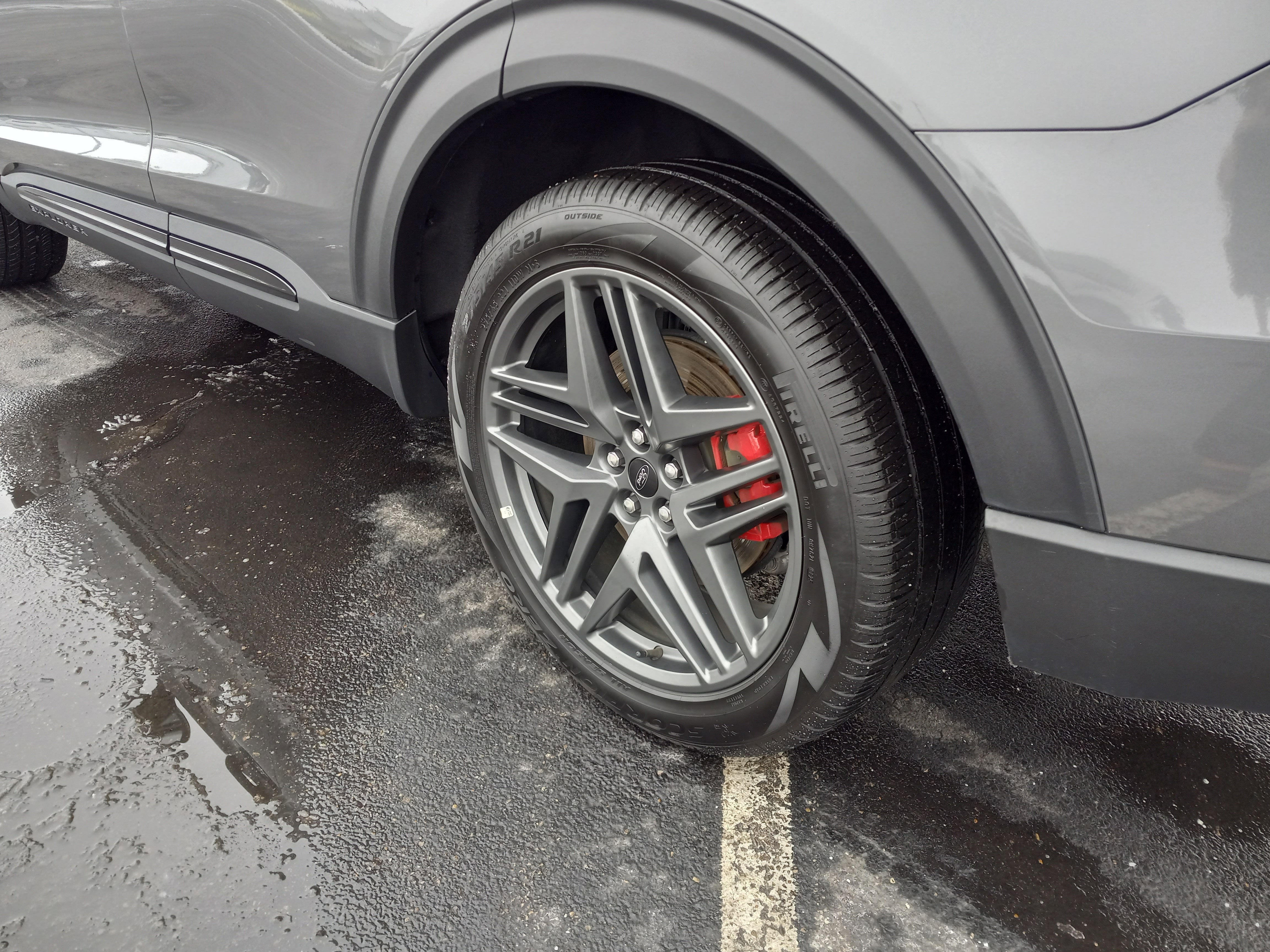 2025 Ford Explorer ST-Line