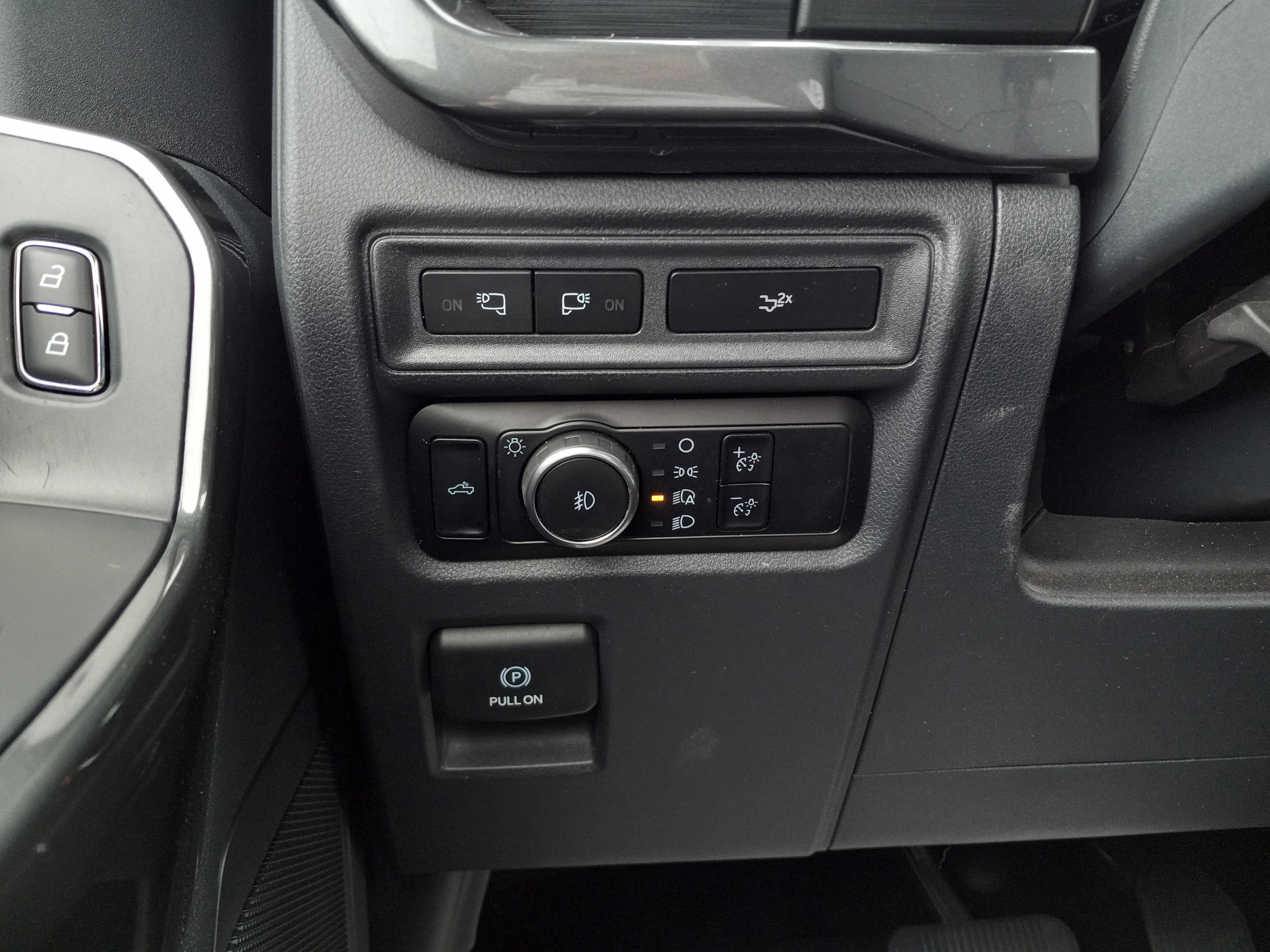 2023 Ford F-150 XLT 2WD SuperCrew 5.5' Box