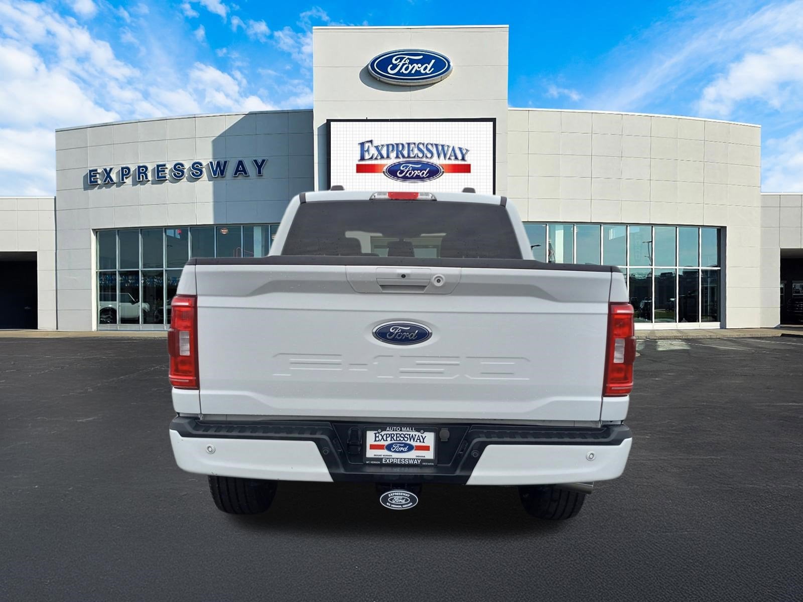 2023 Ford F-150 XLT 2WD SuperCrew 5.5' Box