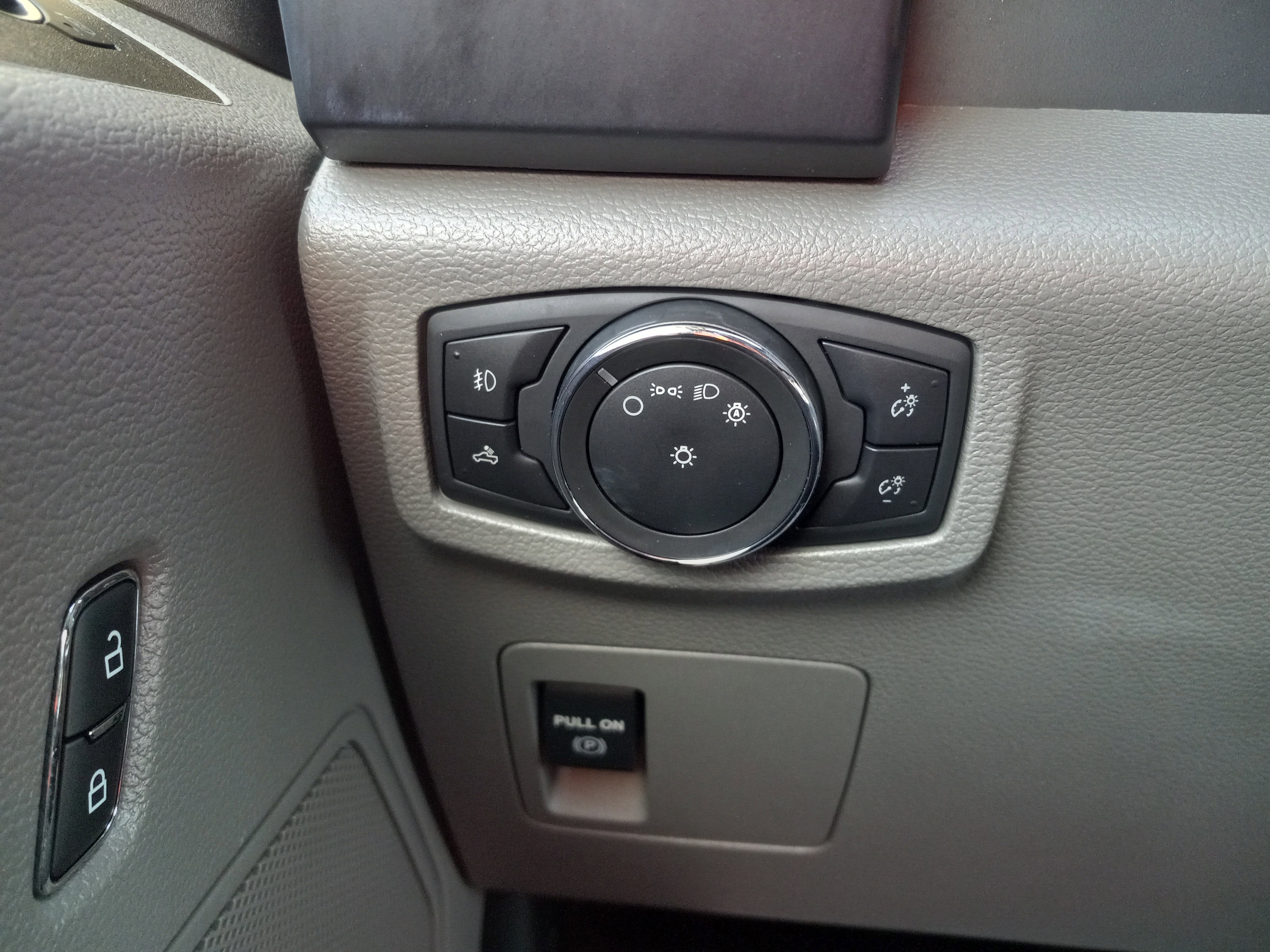 2019 Ford F-150 XL 4WD SuperCrew 5.5' Box