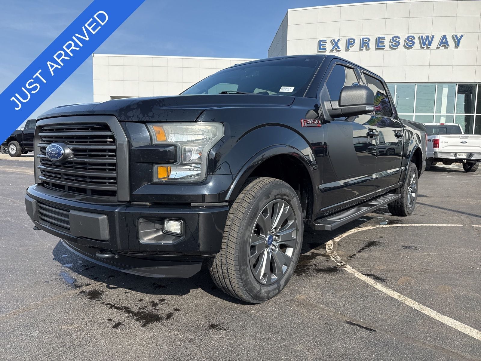 2016 Ford F-150 4WD SuperCrew 145" XLT