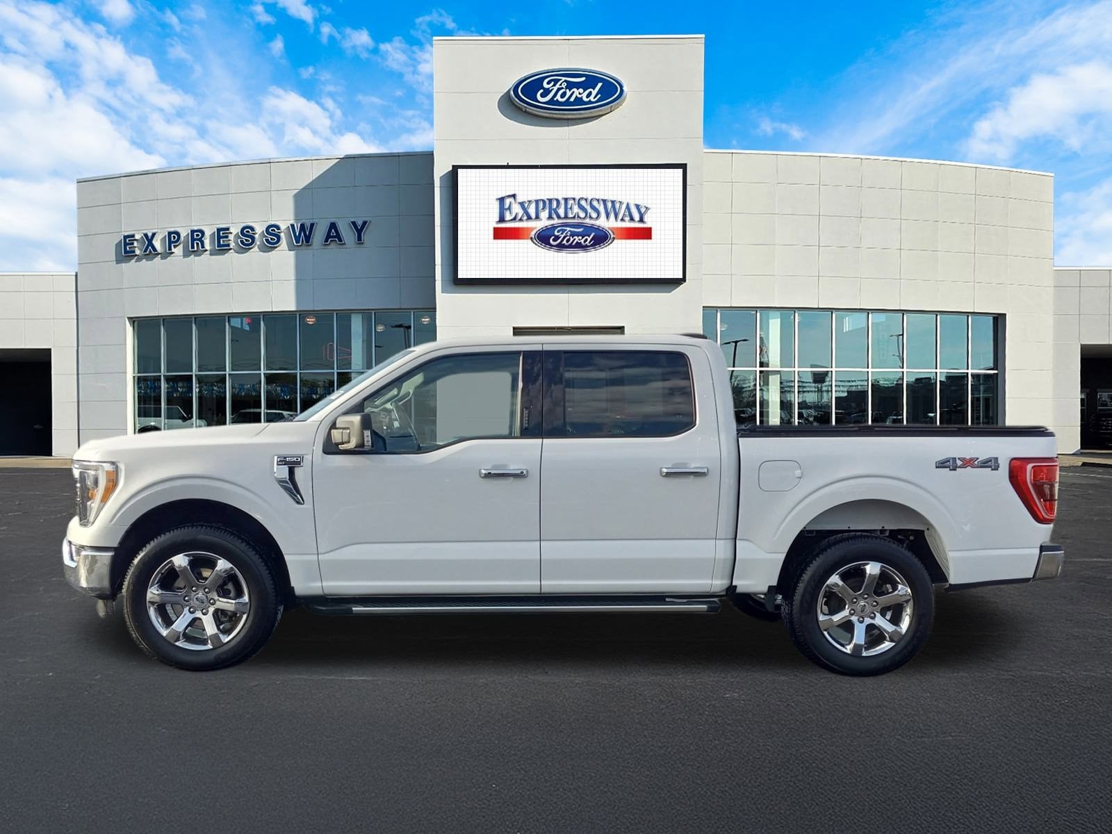 2022 Ford F-150 XLT 4WD SuperCrew 5.5' Box