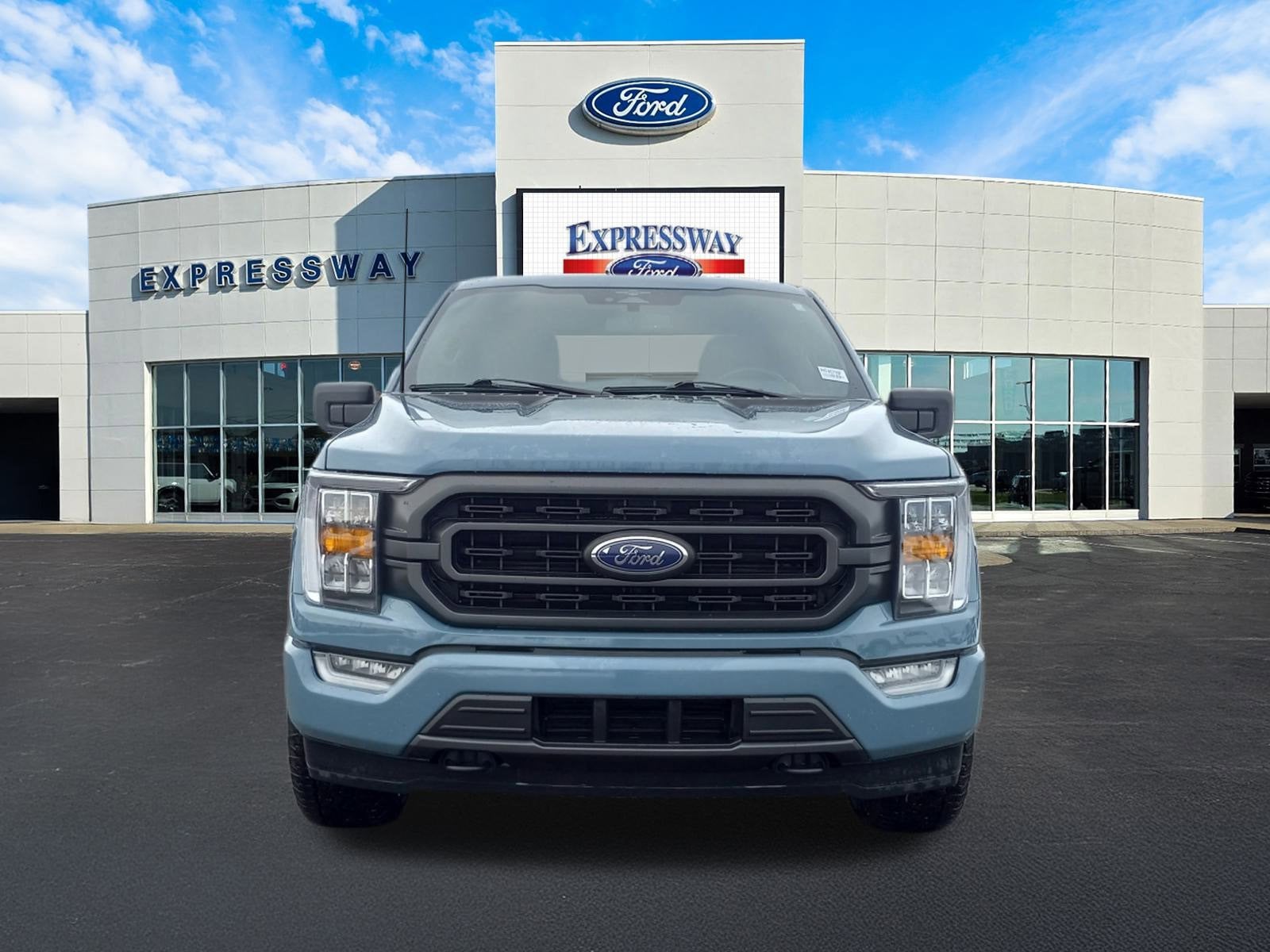 2023 Ford F-150 XLT 4WD SuperCrew 5.5' Box