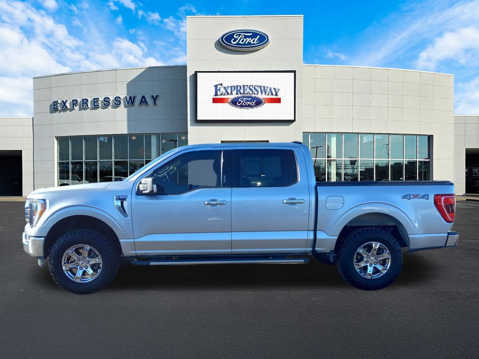 2021 Ford F-150 XLT 4WD SuperCrew 5.5' Box