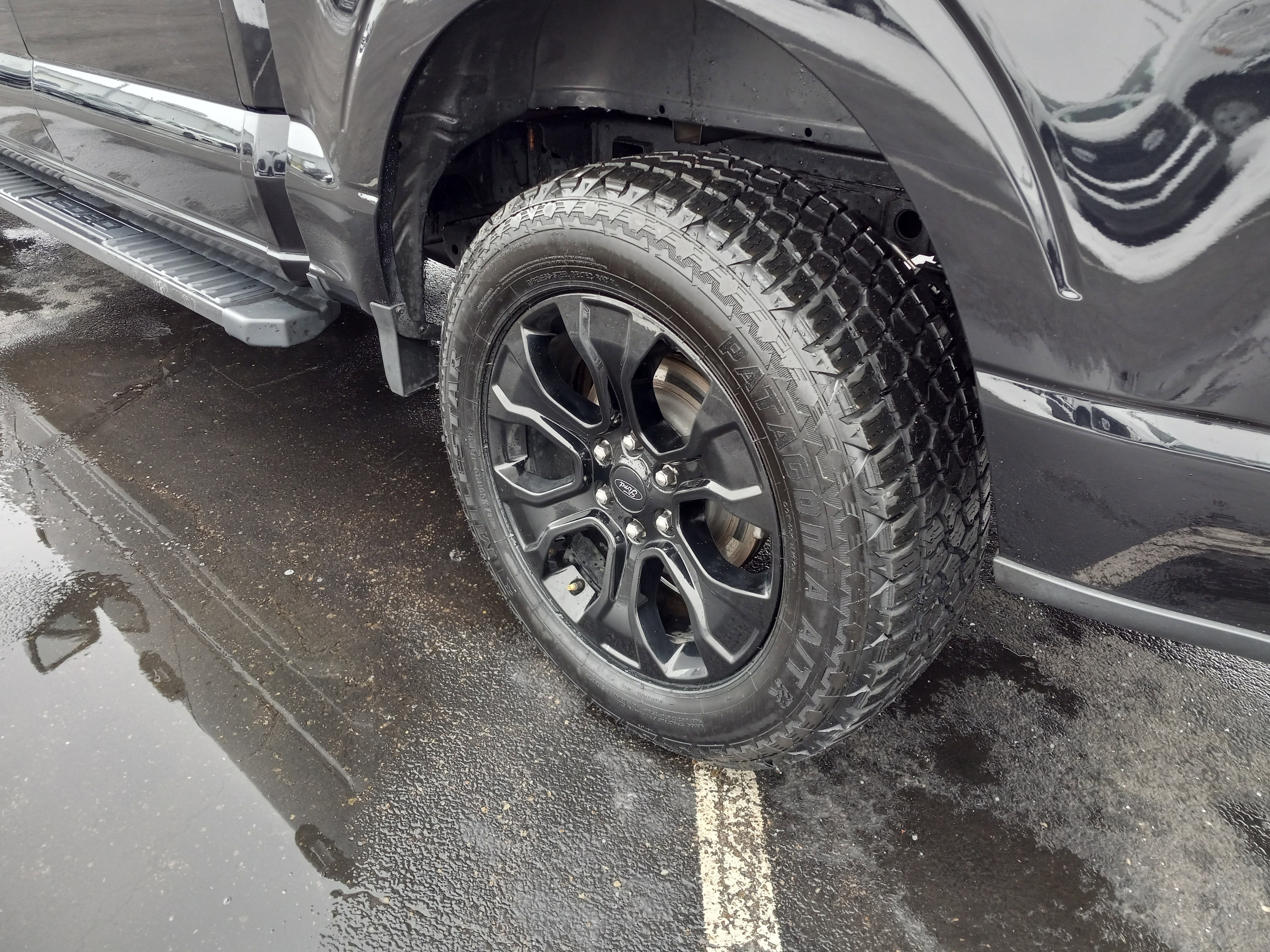 2023 Ford F-150 LARIAT 4WD SuperCrew 5.5' Box