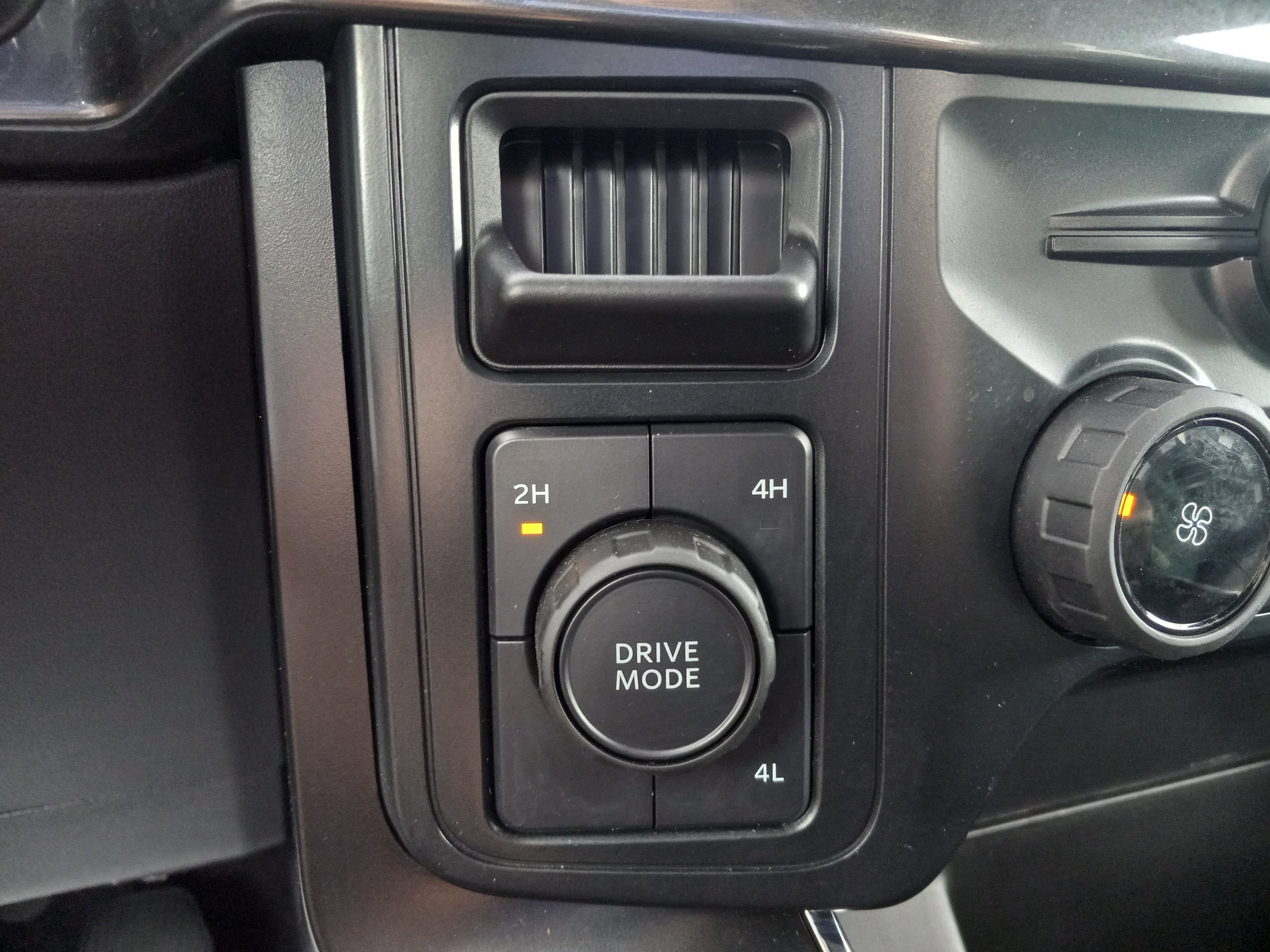 2025 Ford F-150 STX 4WD SuperCrew 5.5' Box