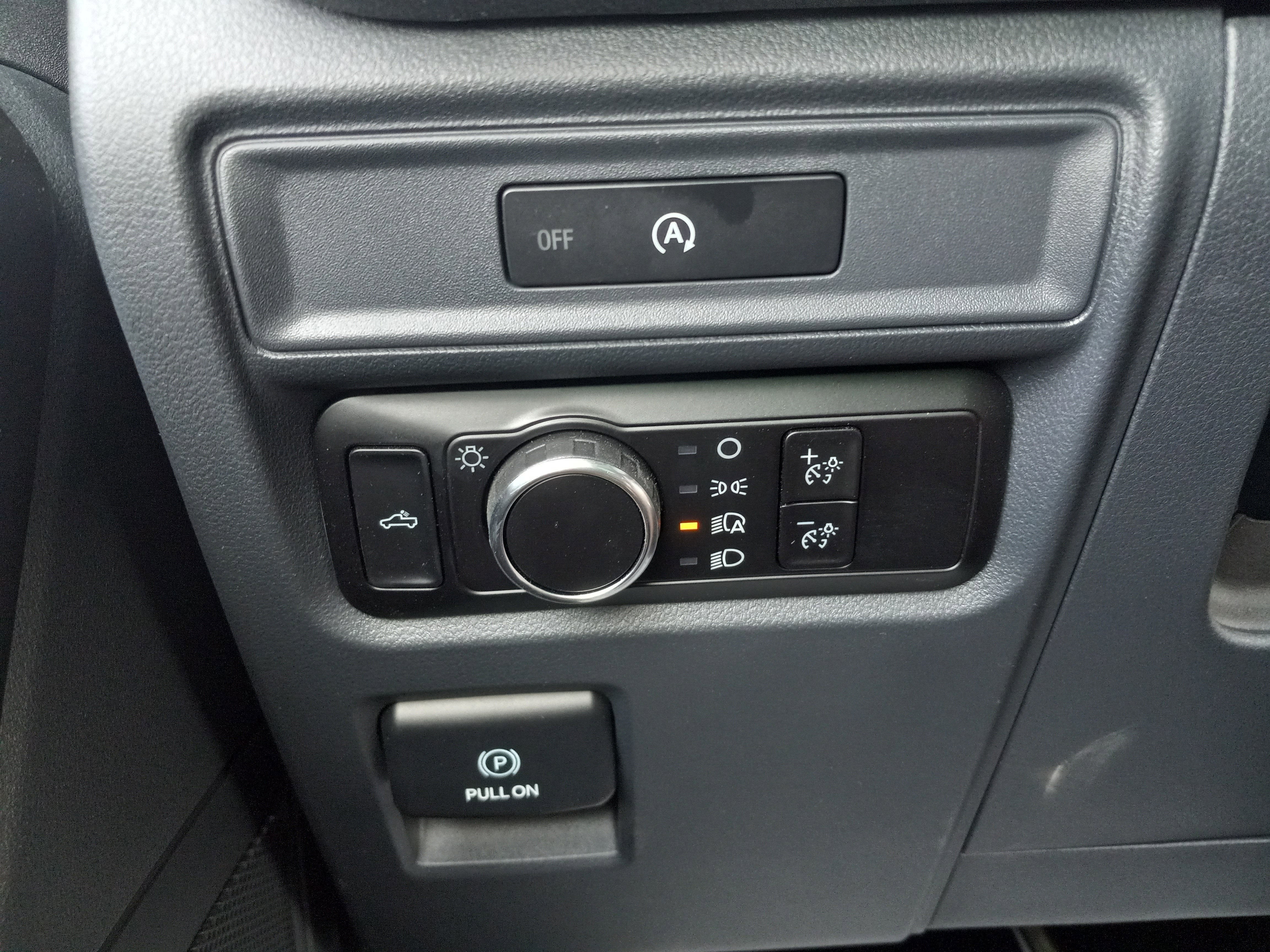 2025 Ford F-150 STX 4WD SuperCrew 5.5' Box