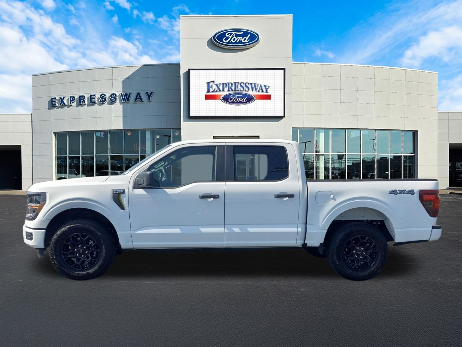 2025 Ford F-150 STX 4WD SuperCrew 5.5' Box