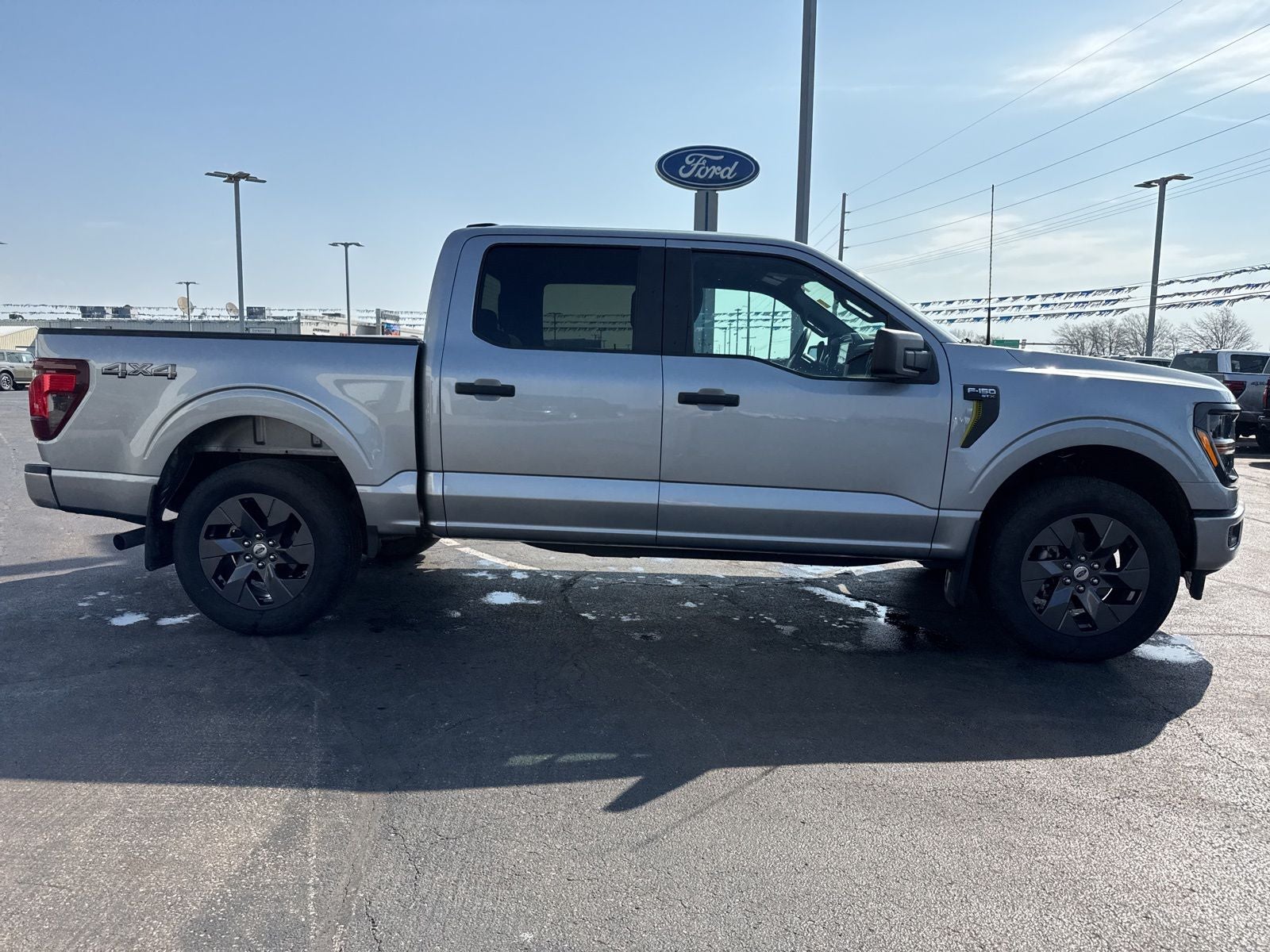 2025 Ford F-150 STX 4WD SuperCrew 5.5' Box