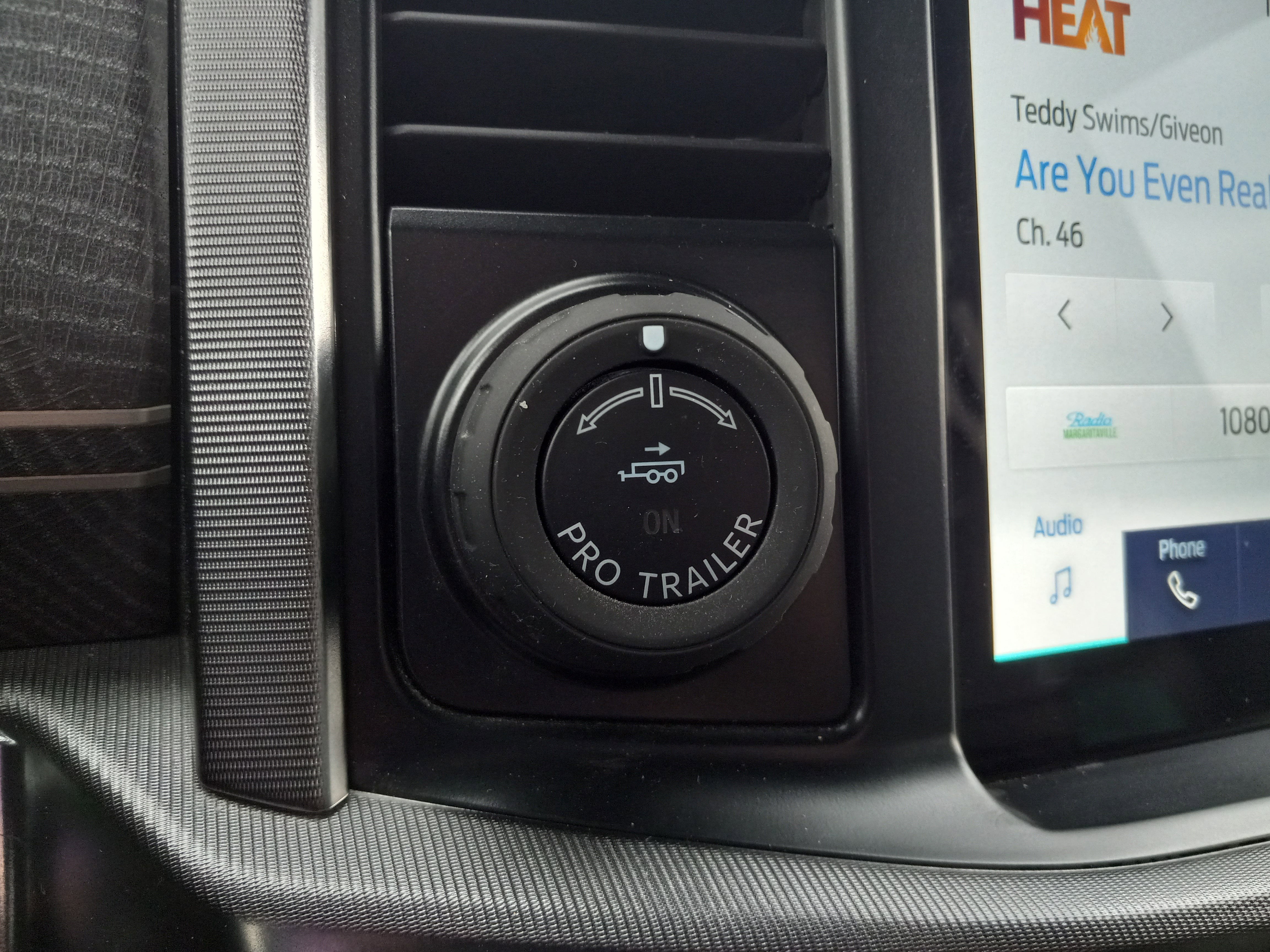 2022 Ford F-150 Platinum 4WD SuperCrew 5.5' Box