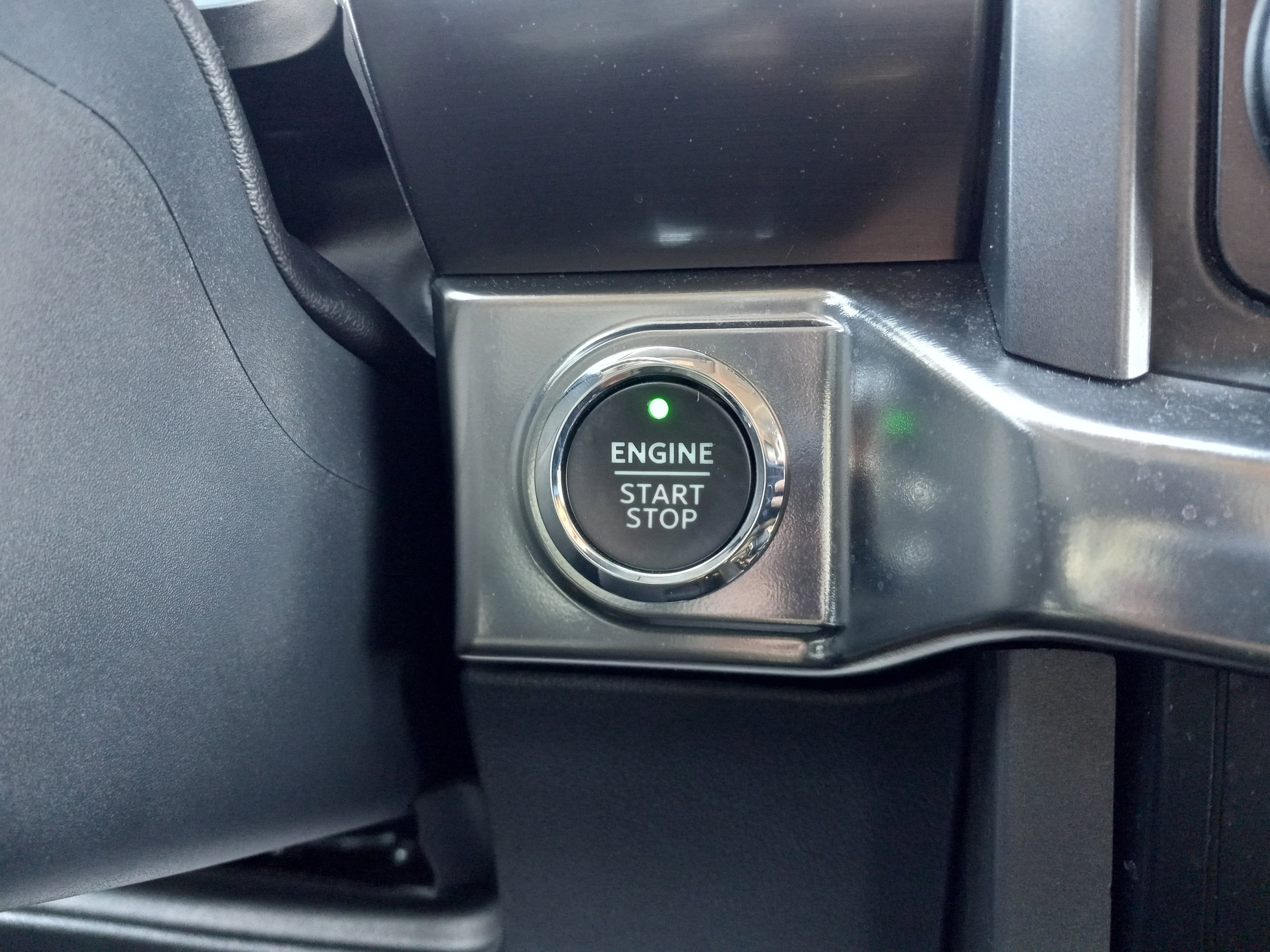 2023 Ford F-150 LARIAT 4WD SuperCrew 5.5' Box