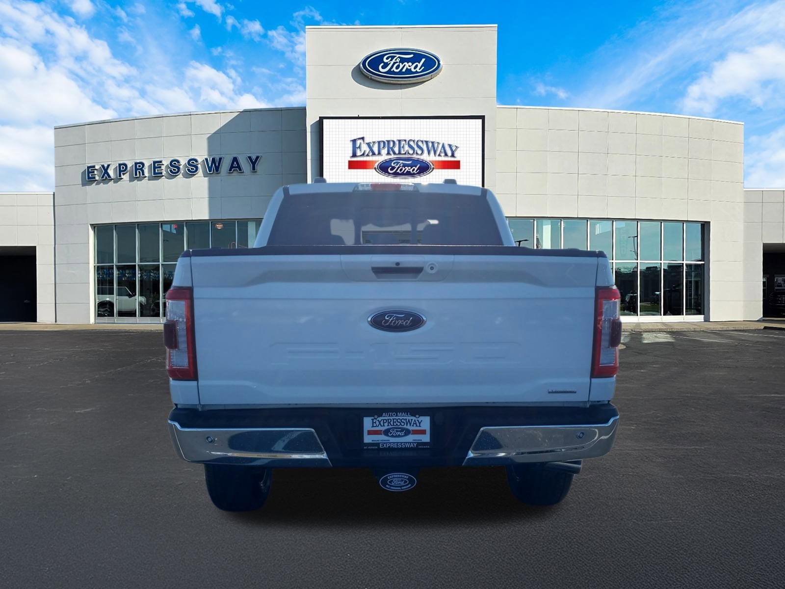 2023 Ford F-150 LARIAT 4WD SuperCrew 5.5' Box