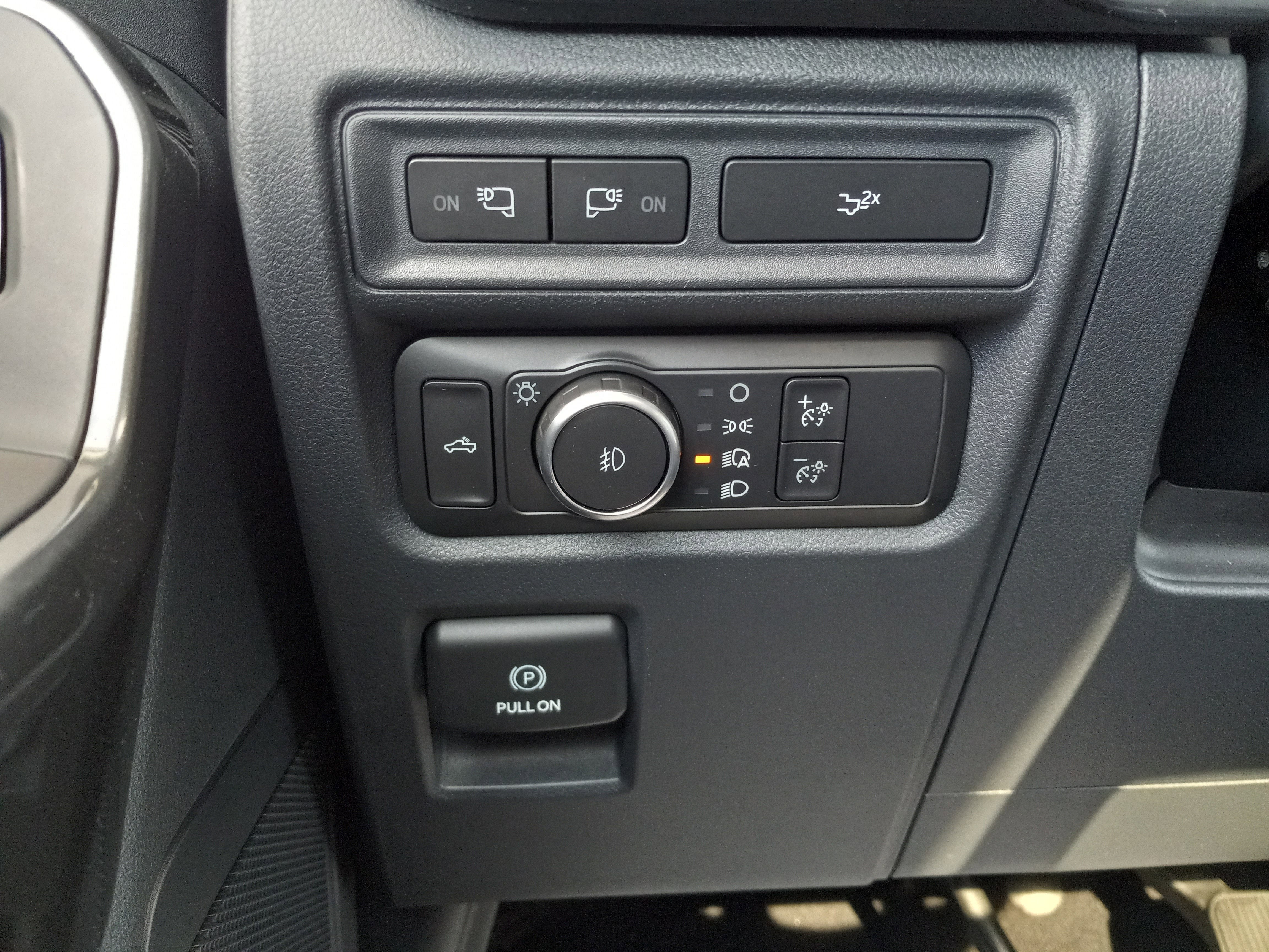 2022 Ford F-150 XLT 4WD SuperCrew 5.5' Box