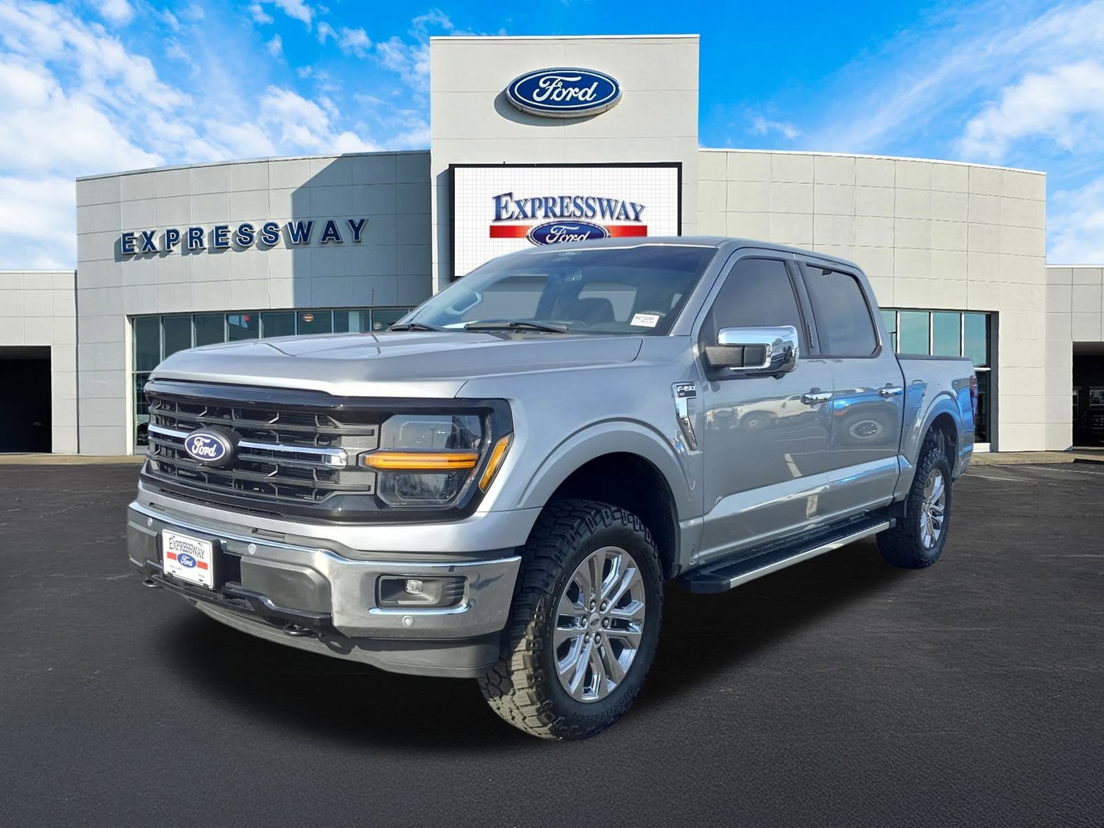 2024 Ford F-150 XLT 4WD SuperCrew 5.5' Box