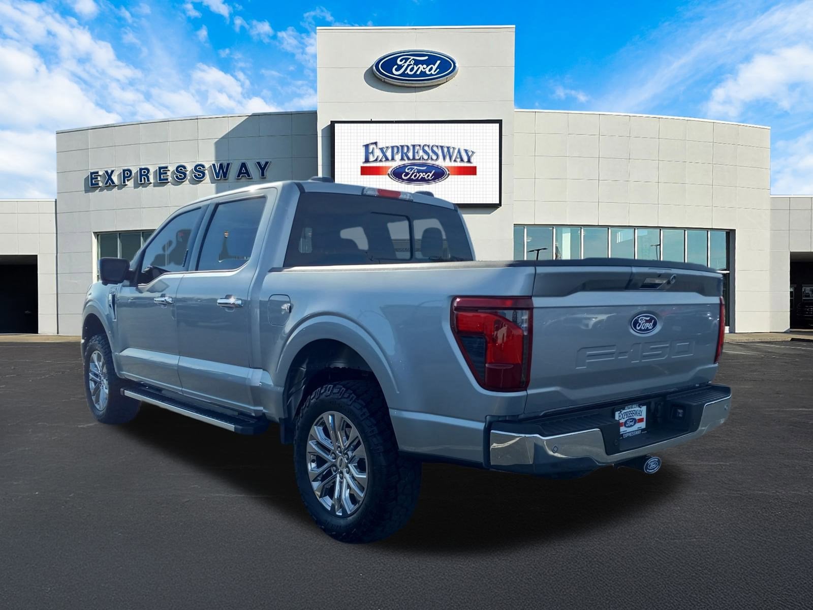 2024 Ford F-150 XLT 4WD SuperCrew 5.5' Box