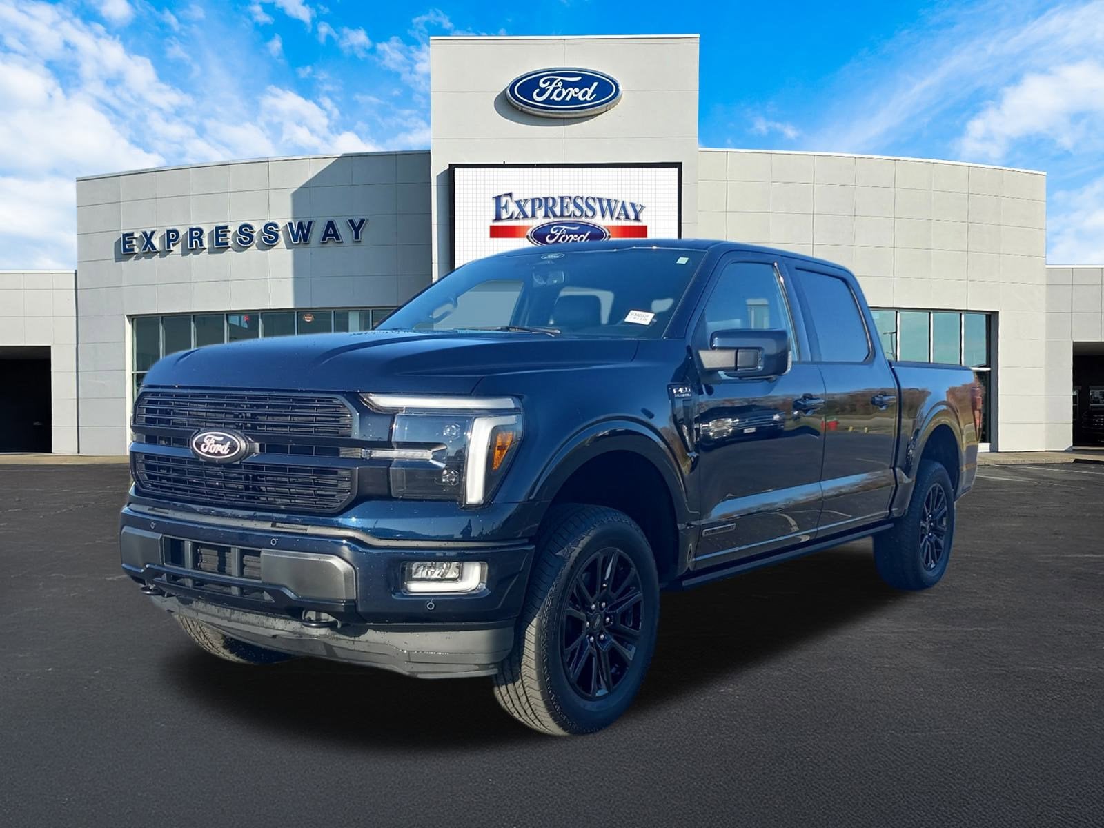 2025 Ford F-150 Platinum 4WD SuperCrew 5.5' Box