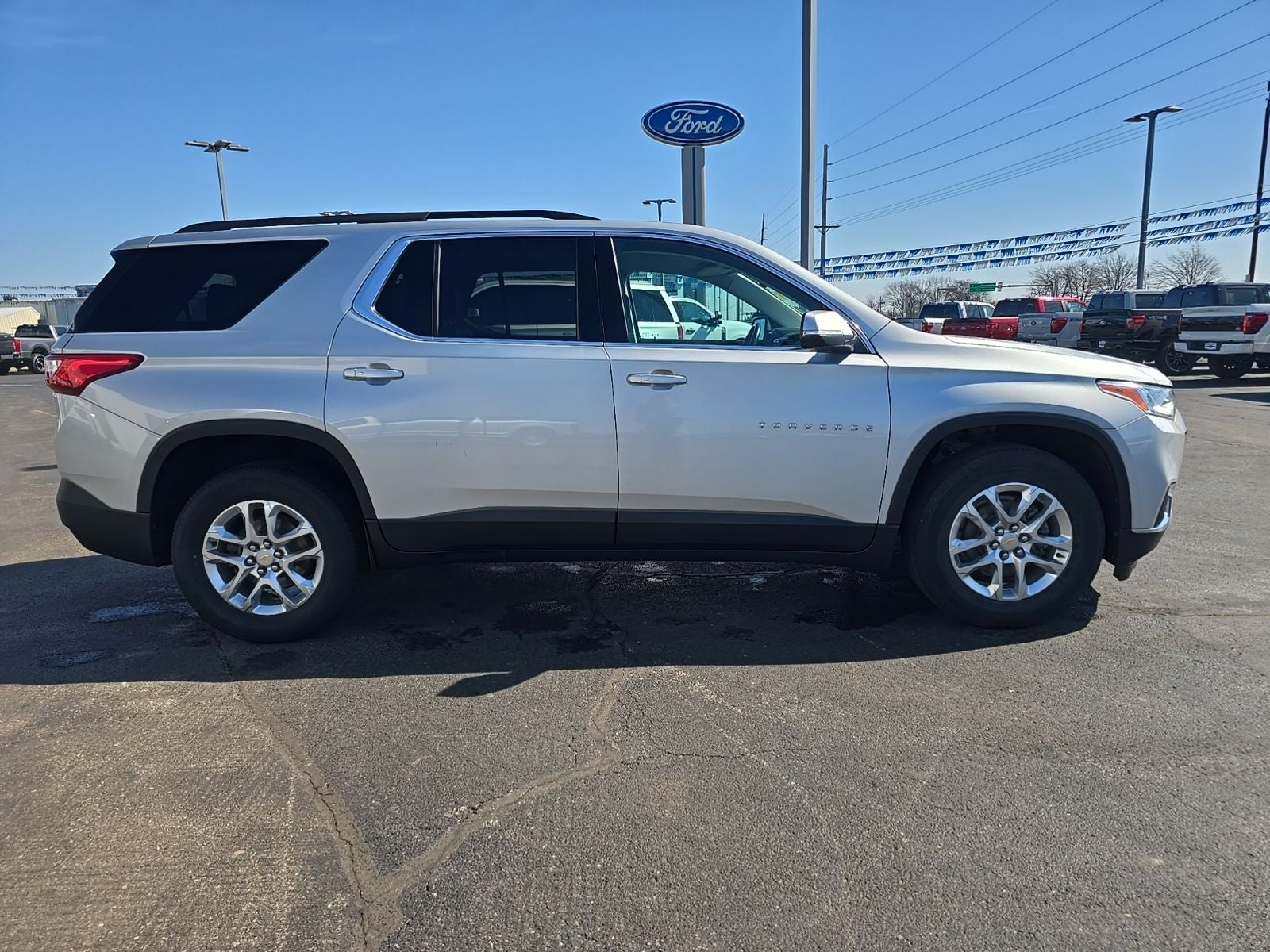 2021 Chevrolet Traverse LT Leather
