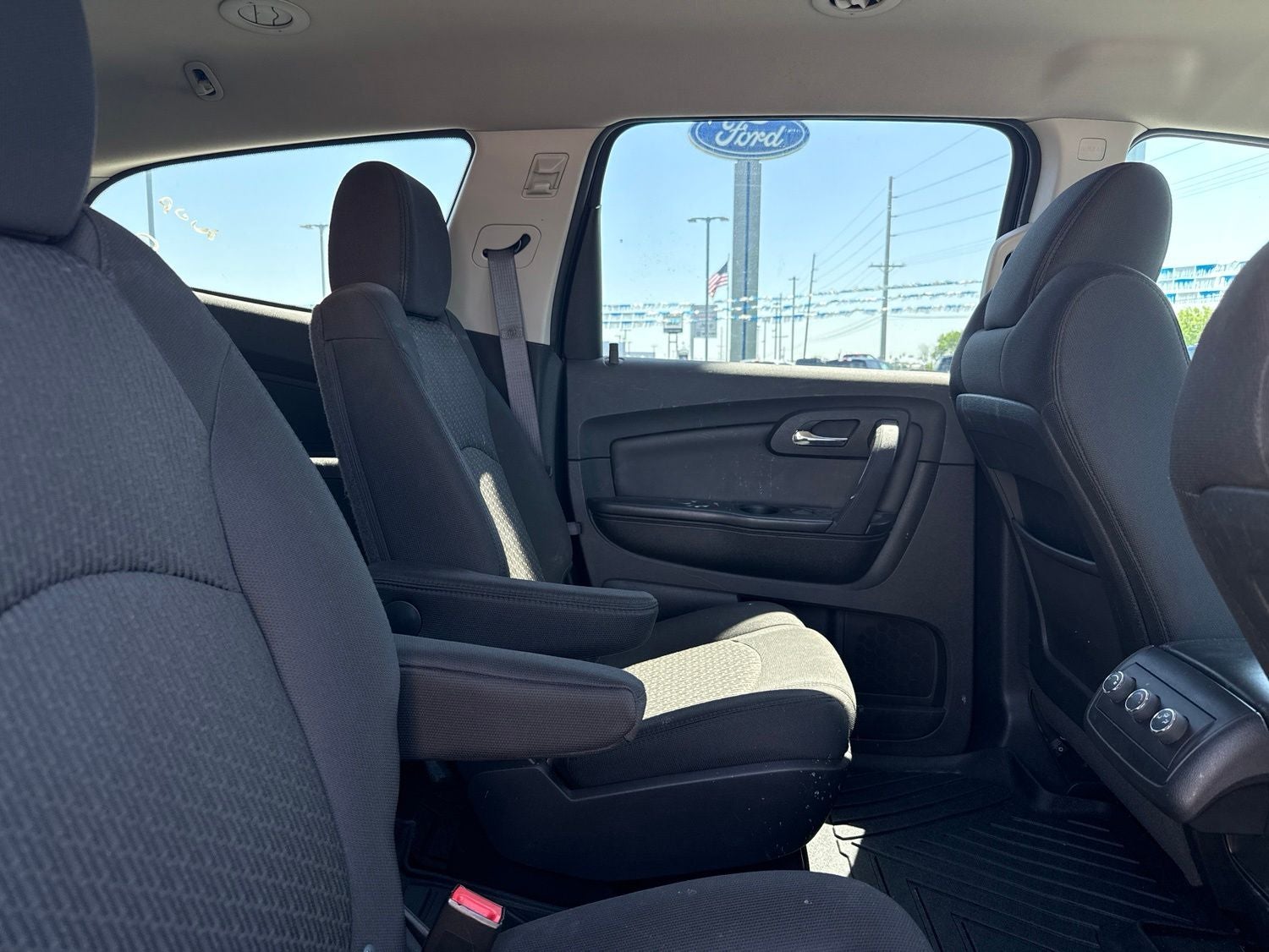 2011 Chevrolet Traverse LT 1LT