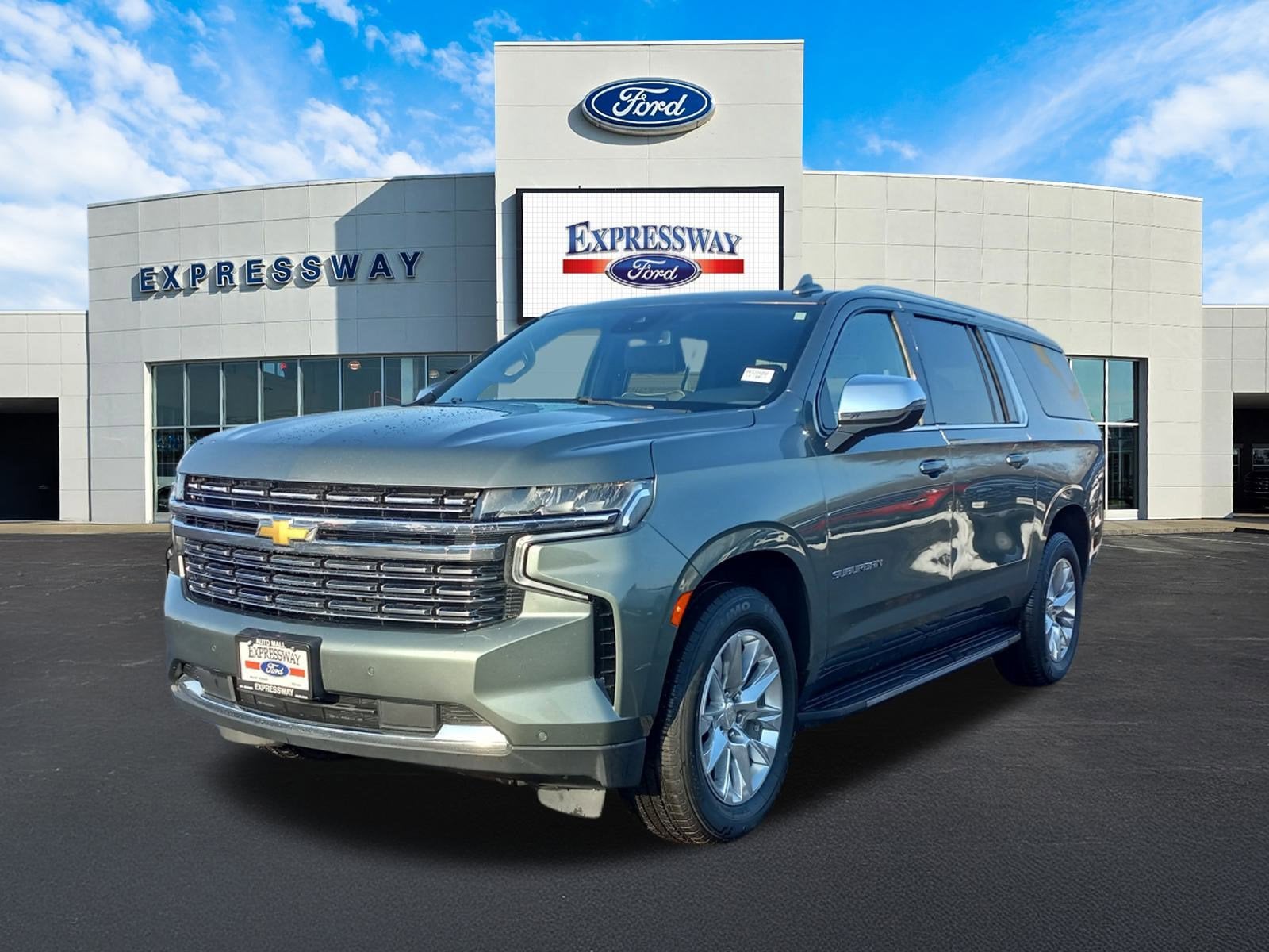 2023 Chevrolet Suburban Premier