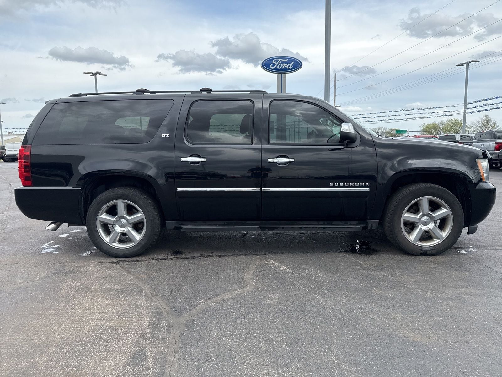 2014 Chevrolet Suburban 1500 LTZ
