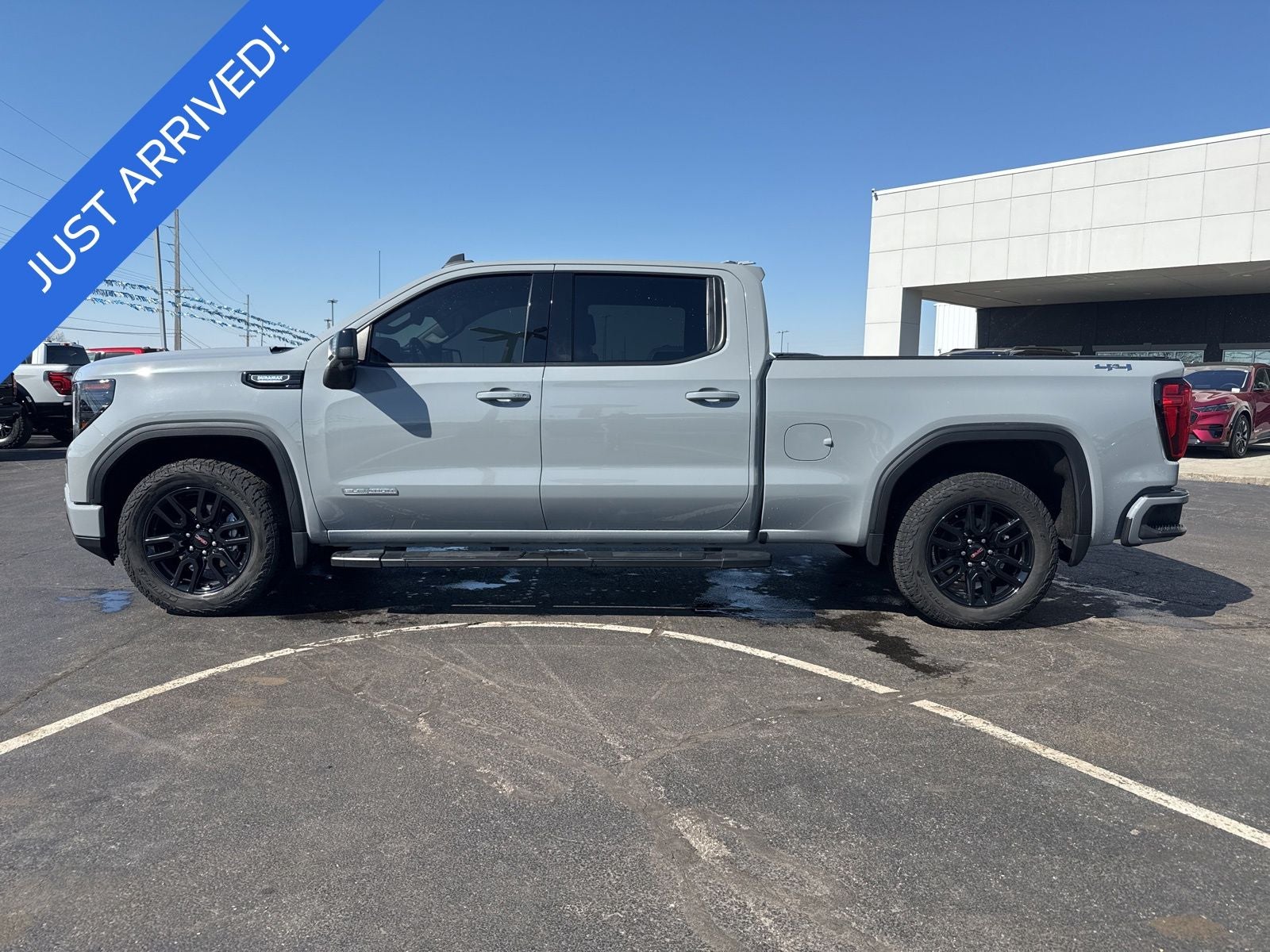 2024 GMC Sierra 1500 Elevation