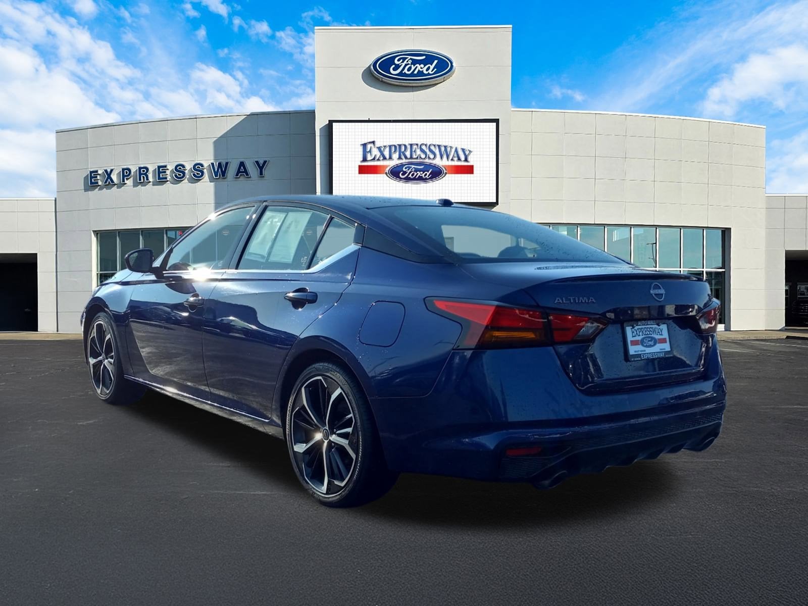 2024 Nissan Altima 2.5 SR