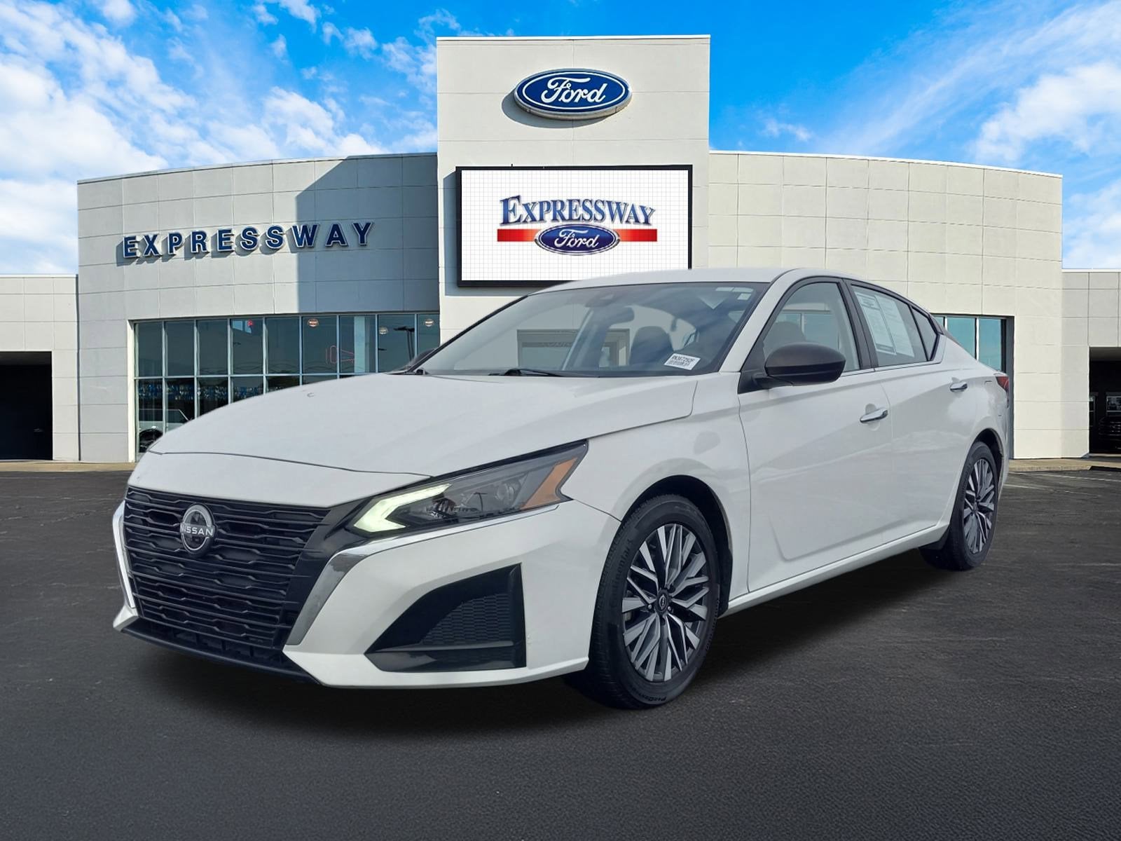 2024 Nissan Altima 2.5 SV