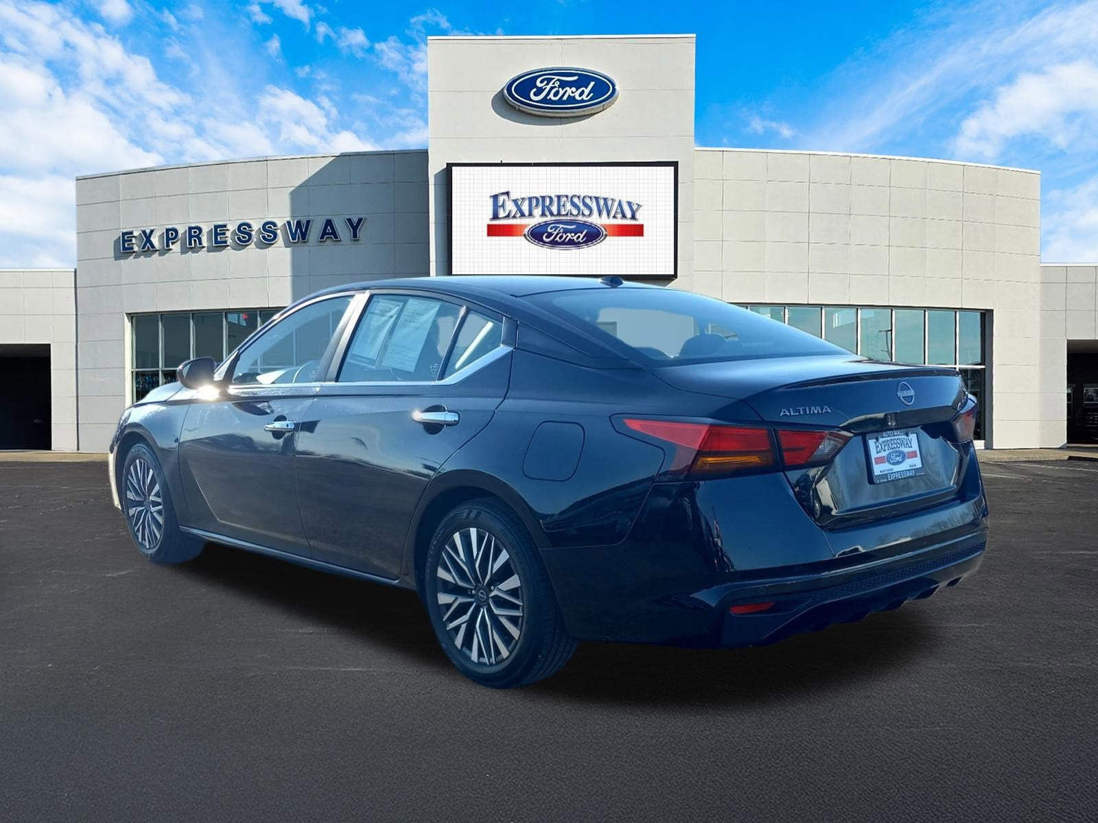 2024 Nissan Altima 2.5 SV