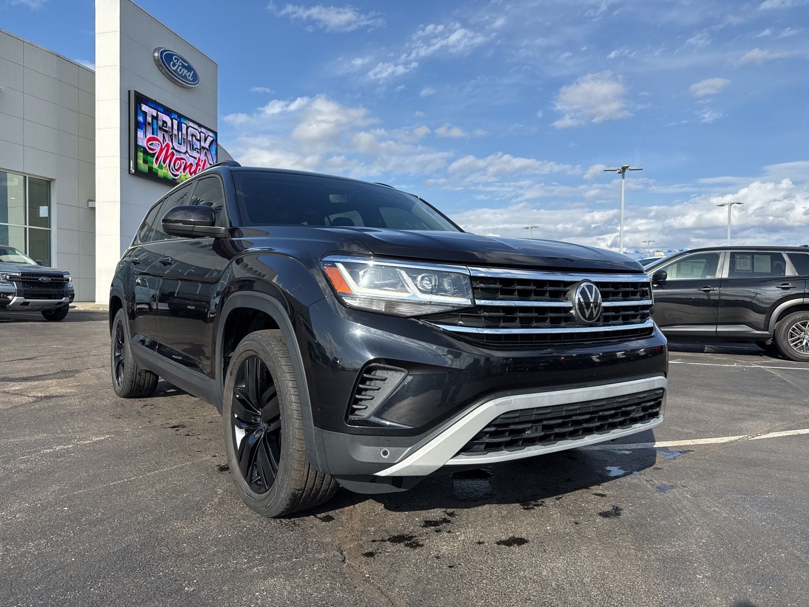 2022 Volkswagen Atlas 3.6L V6 SE w/Technology