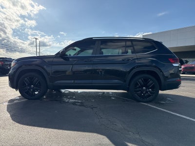 2022 Volkswagen Atlas 3.6L V6 SE w/Technology