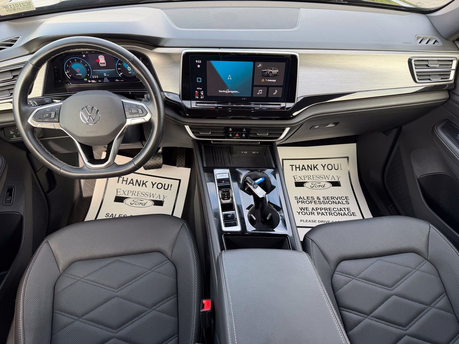 2025 Volkswagen Atlas Cross Sport 2.0T SE w/Technology