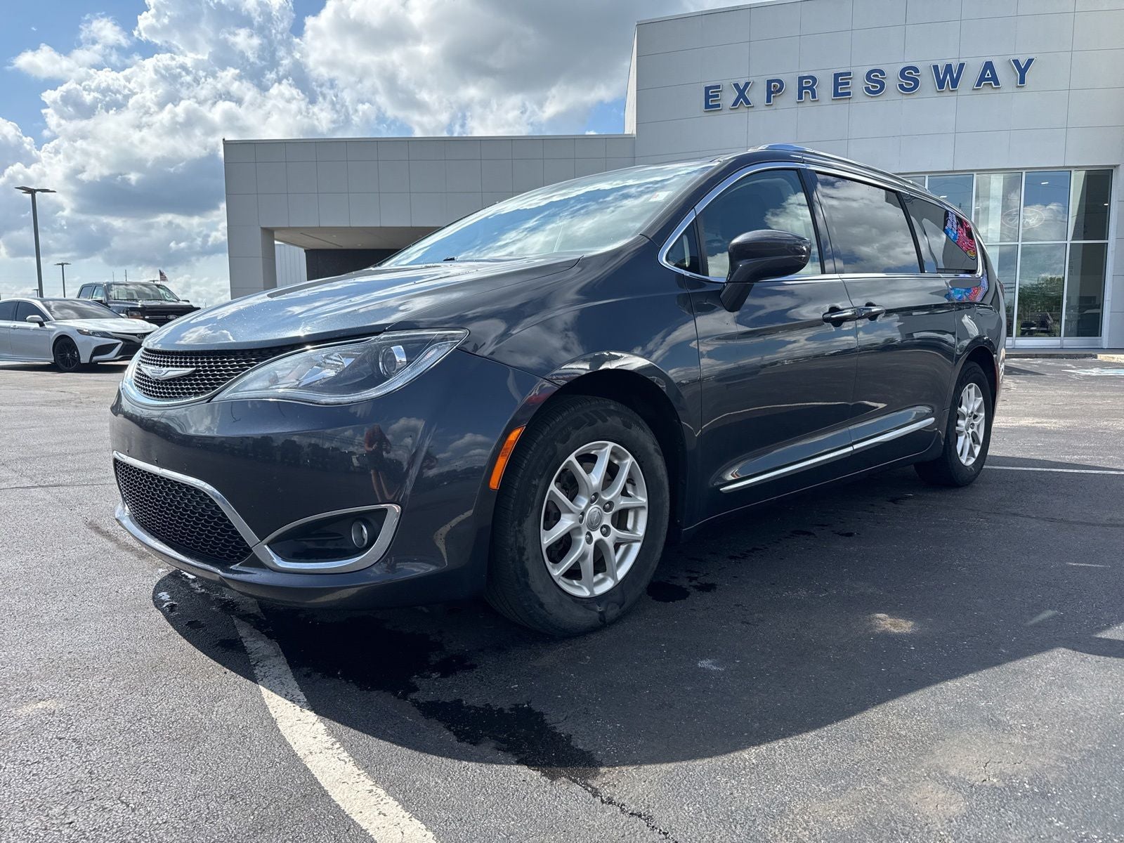 2020 Chrysler Pacifica Touring L