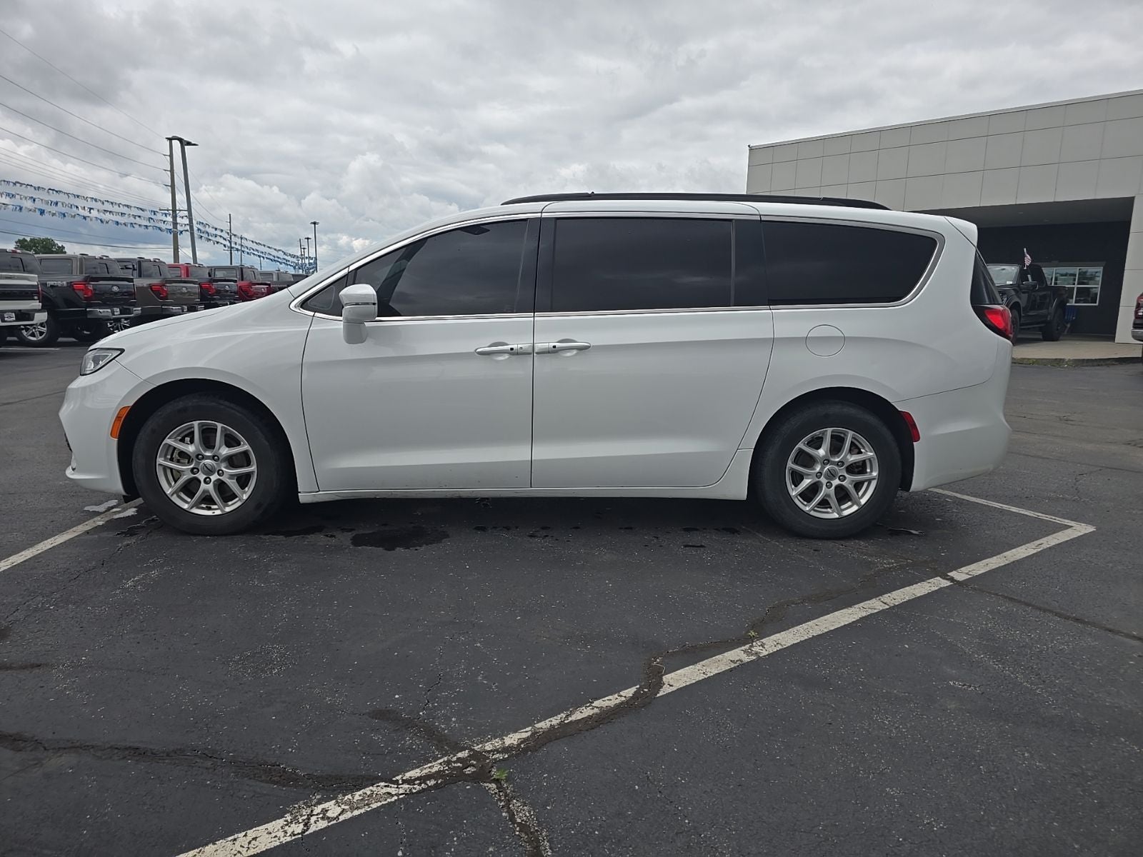 2022 Chrysler Pacifica Touring L
