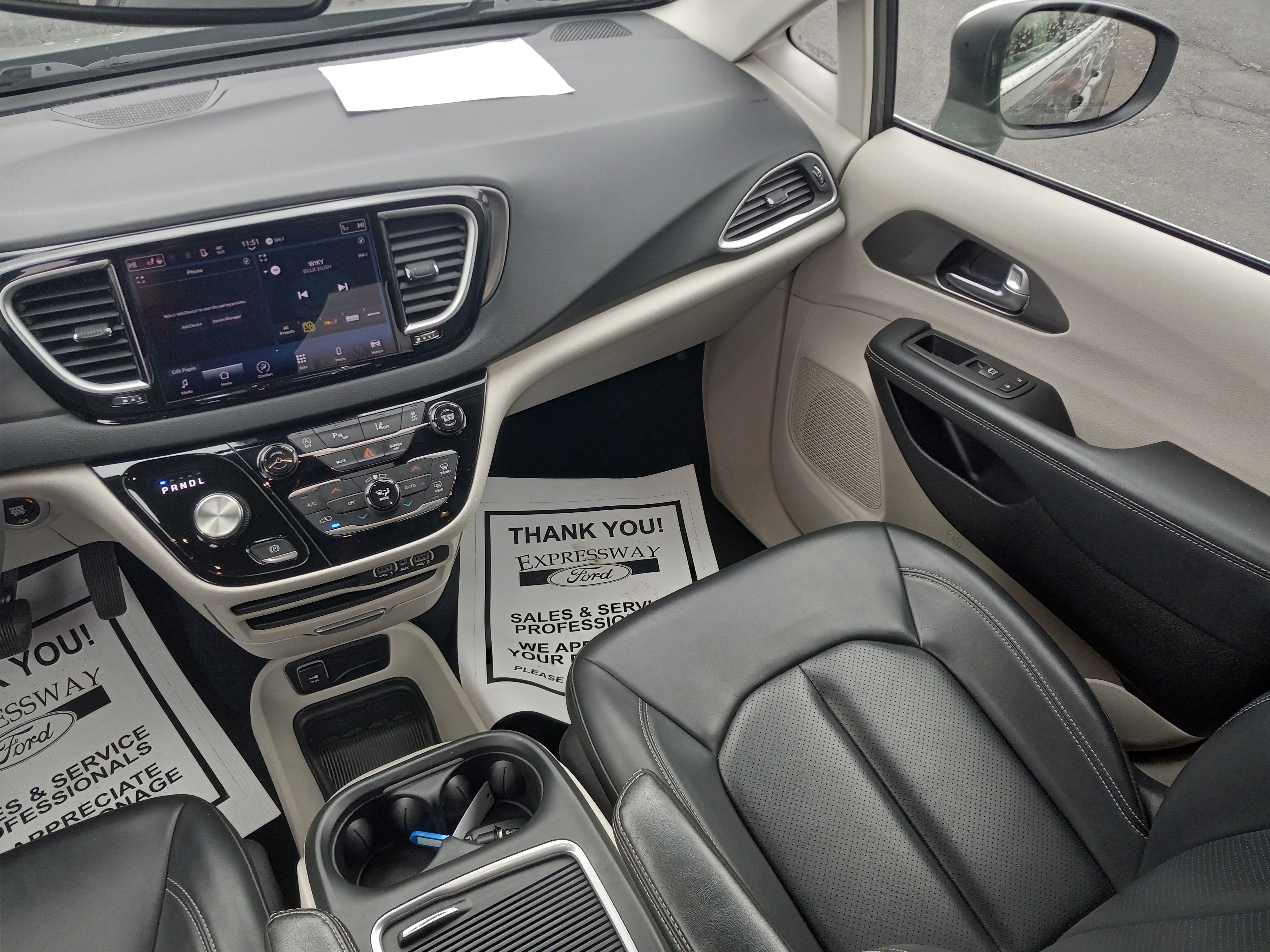 2023 Chrysler Pacifica Touring L