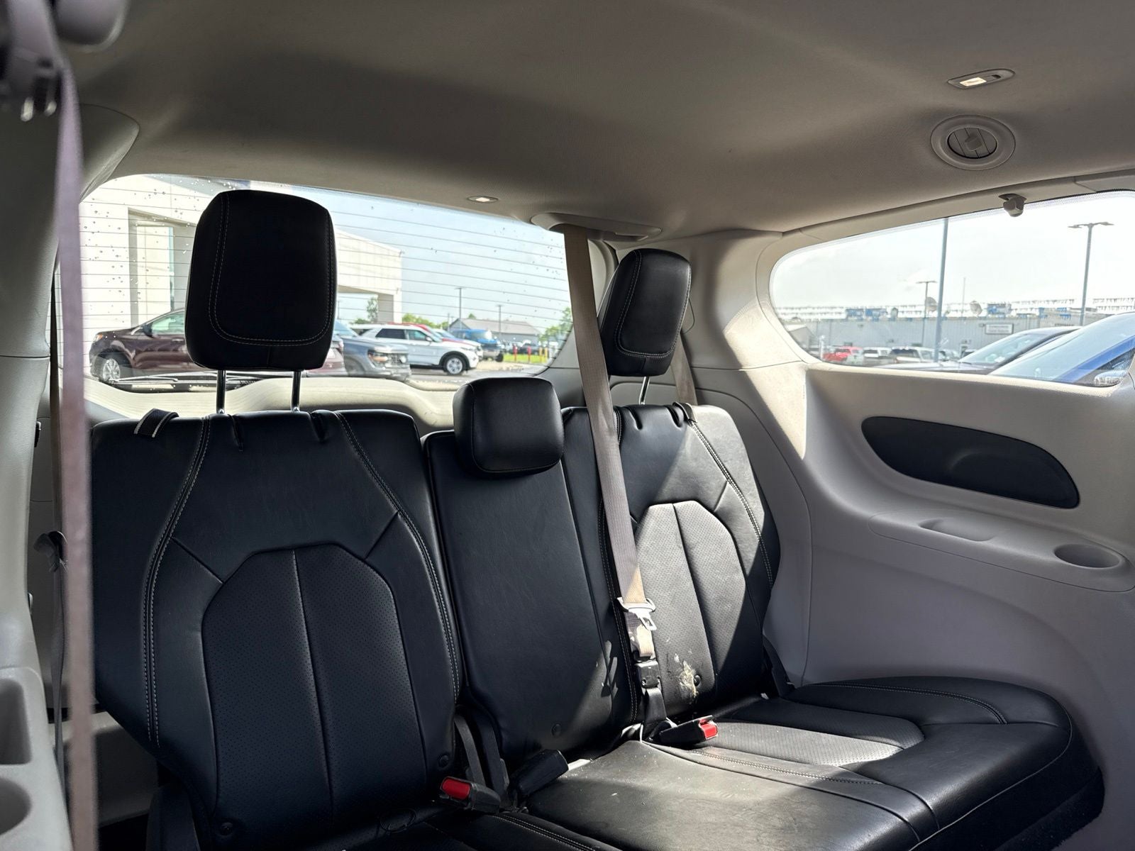 2020 Chrysler Voyager LXI