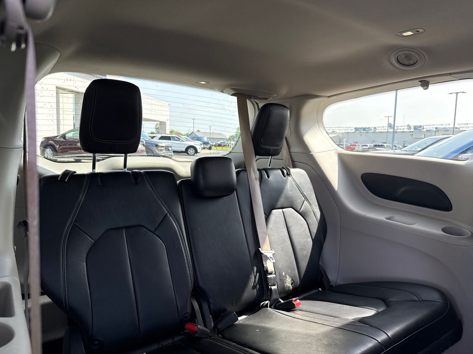 2020 Chrysler Voyager LXI
